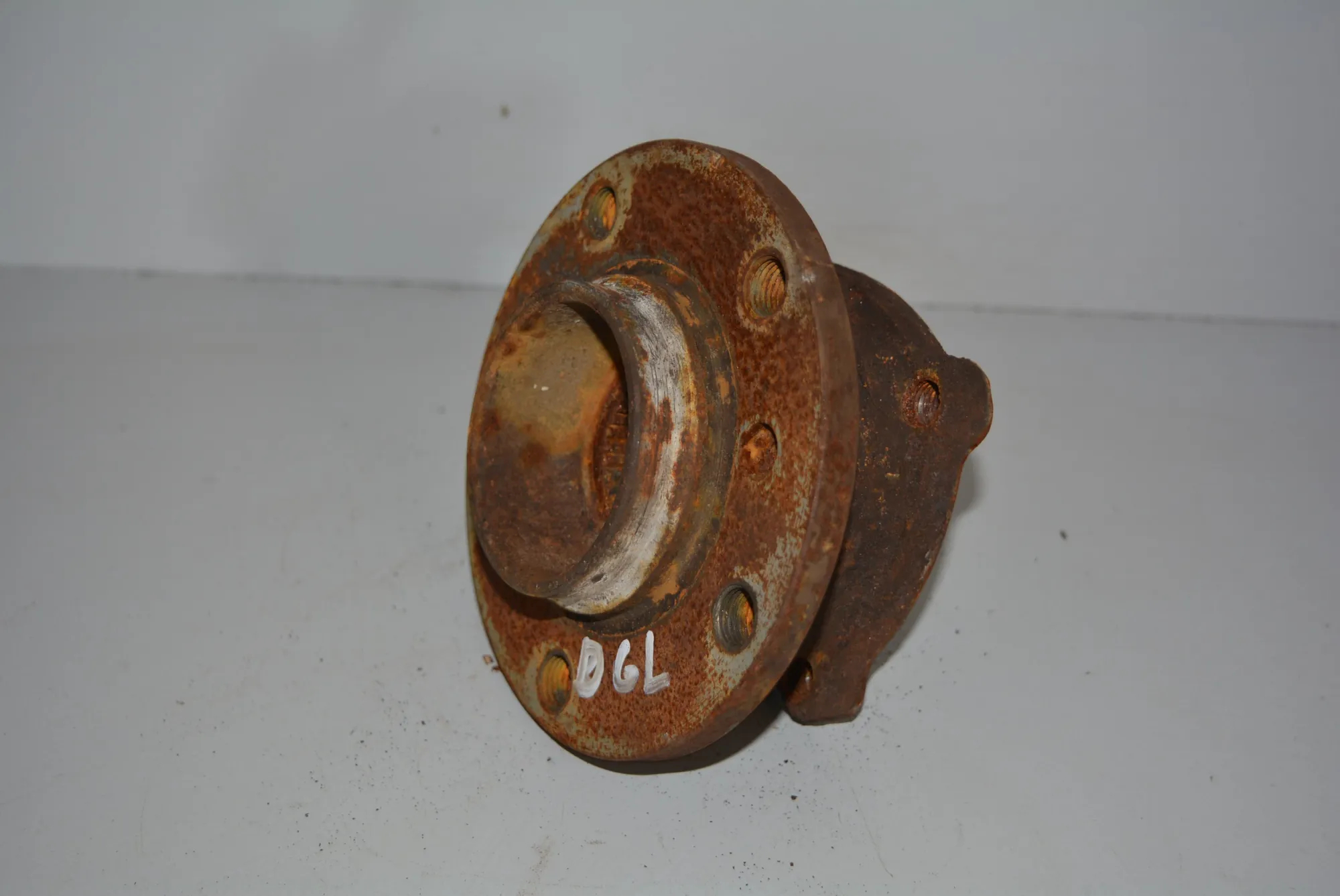 Rear Right Wheel Bearing · BMW 7 (E65, E66, E67) BMW 7 (E65, E66, E67) 2002