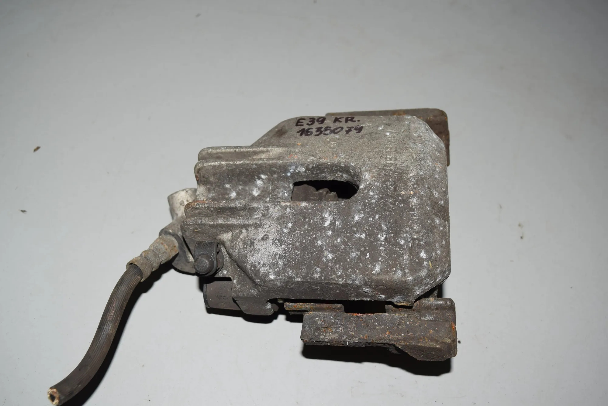 Rear Left Brake Caliper · BMW 5 Touring (E39) 530 i 2001 – 2