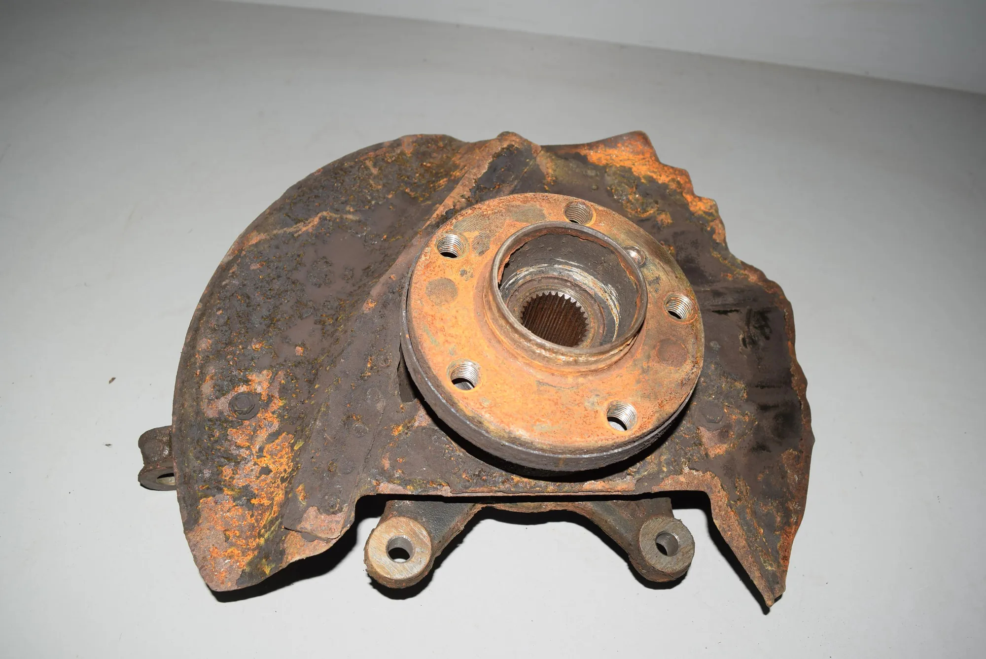 Front Right Wheel Hub · BMW X5 (E53) 2005 – 2