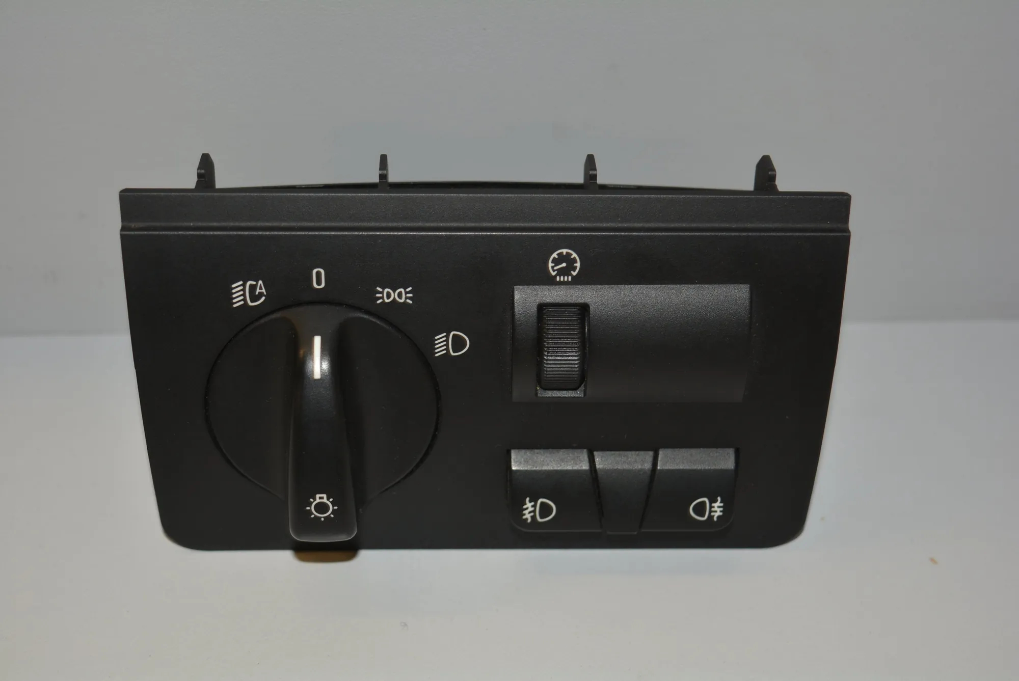Headlight Switch Control Unit – OEM 6909775 · BMW X5 (E53) 4.6 is 2003