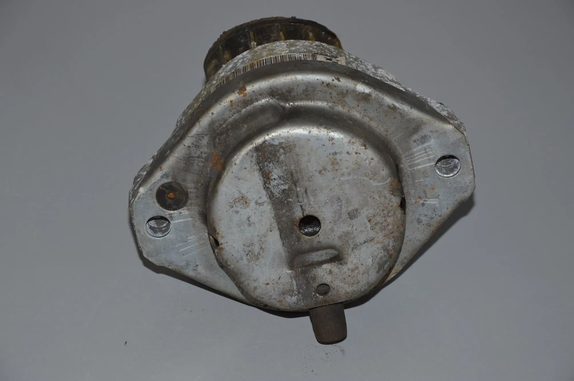 Right Side Engine Mount – OEM 22116774620 · BMW 5 (E60) 530 d 2007 – 4