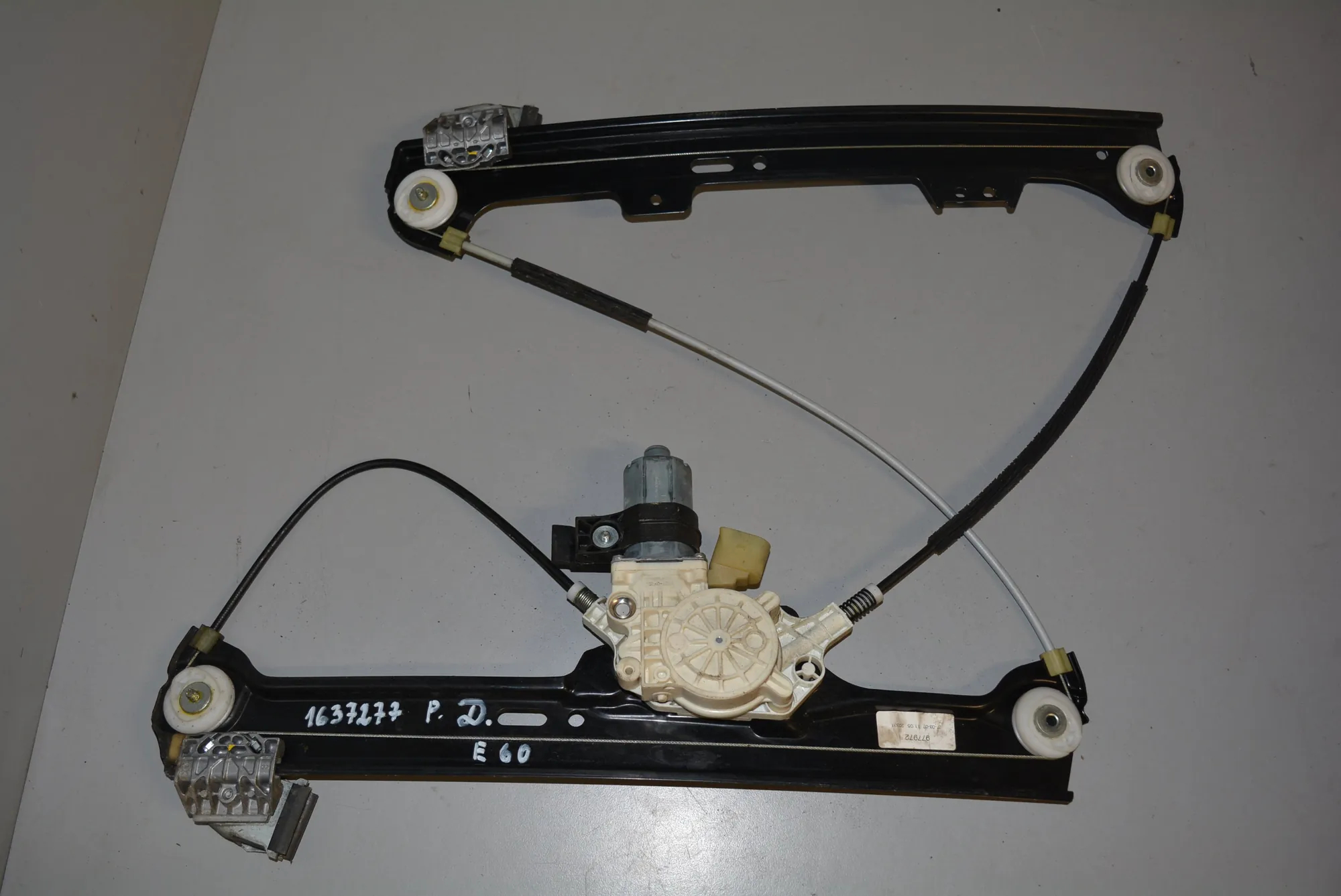 Front Right Door Window Regulator – OEM 7184384 · BMW 5 (E60) 530 d 2007