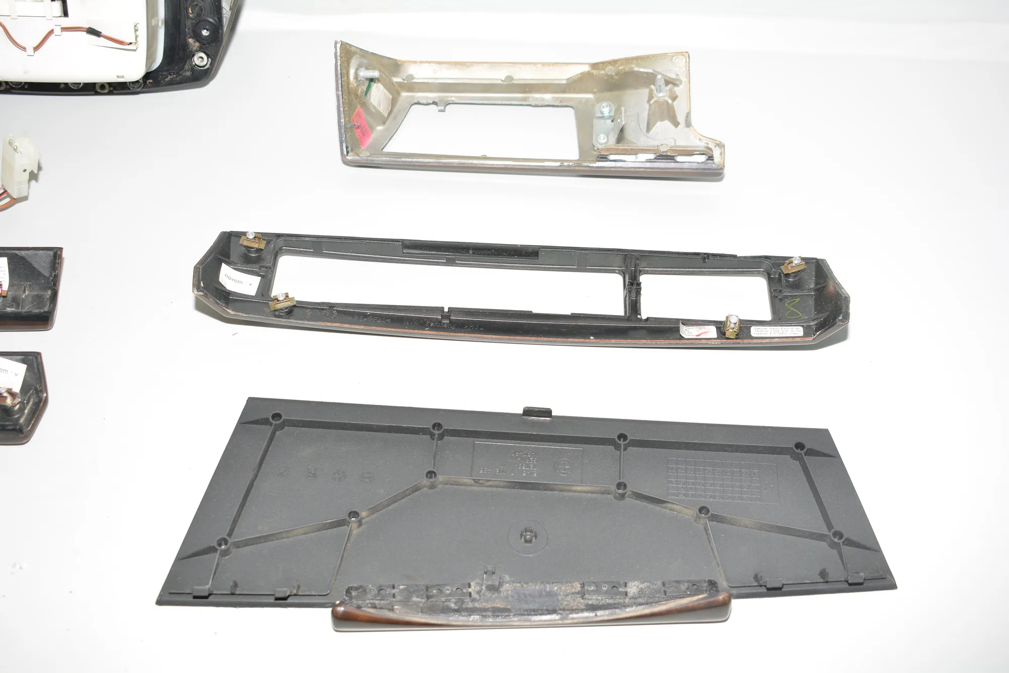 Interior Trim Strips Kit – OEM 7025315 · BMW 7 (E65, E66, E67) 745 i, Li 2001 – 8