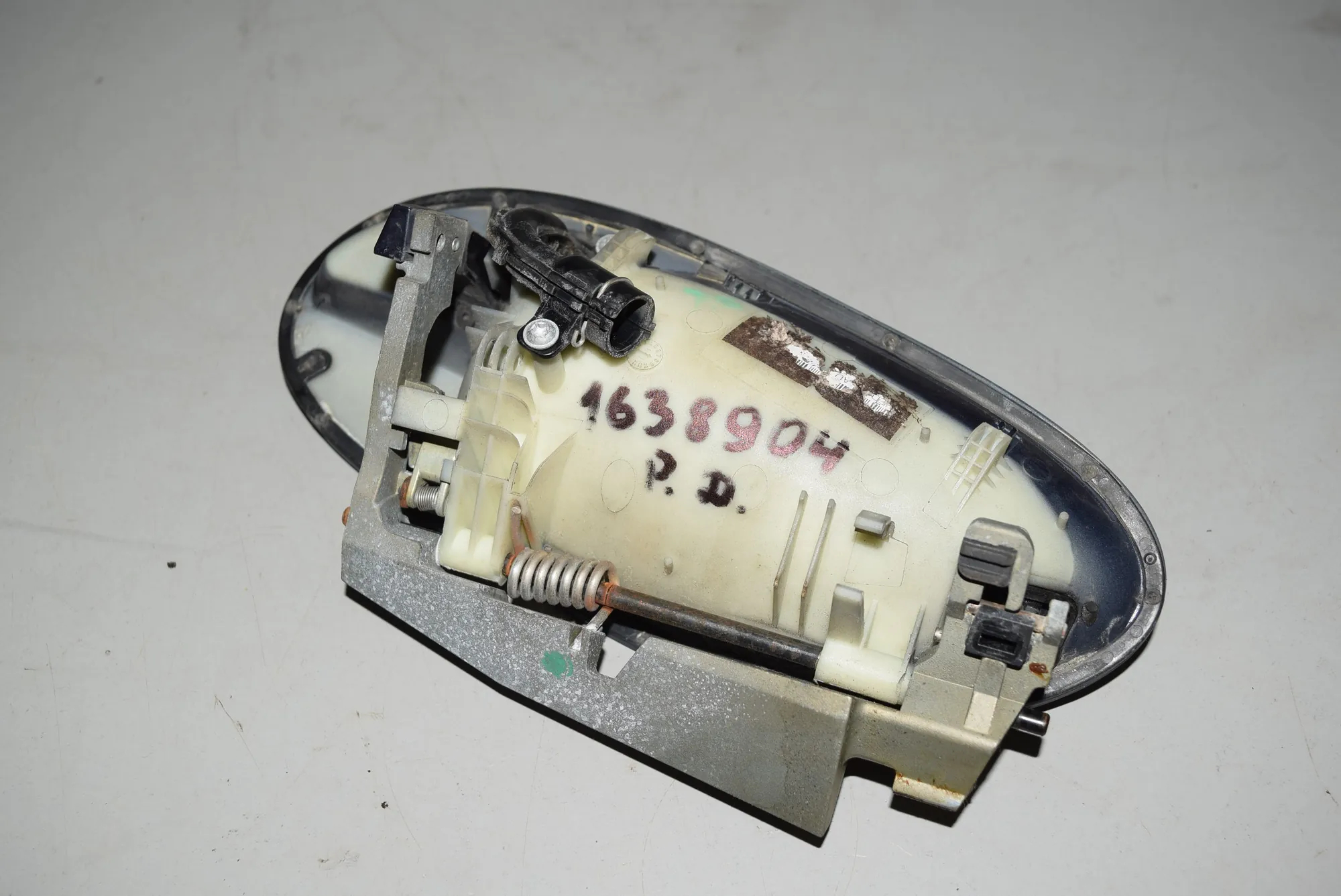 Front Right Door Exterior Handle – OEM NA · BMW 7 (E65, E66, E67) 745 i, Li 2001 – 3