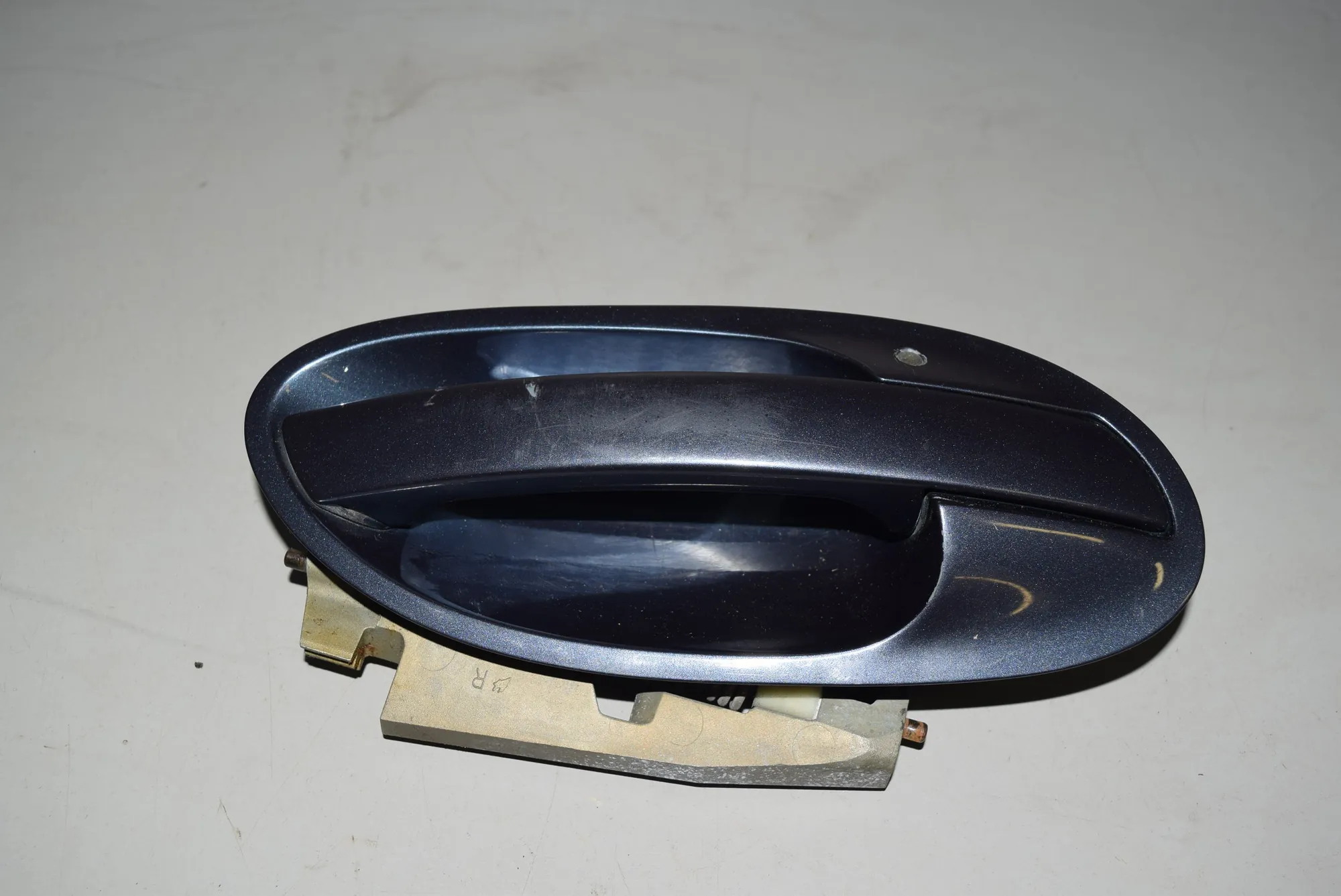 Front Right Door Exterior Handle – OEM NA · BMW 7 (E65, E66, E67) 745 i, Li 2001 – 2