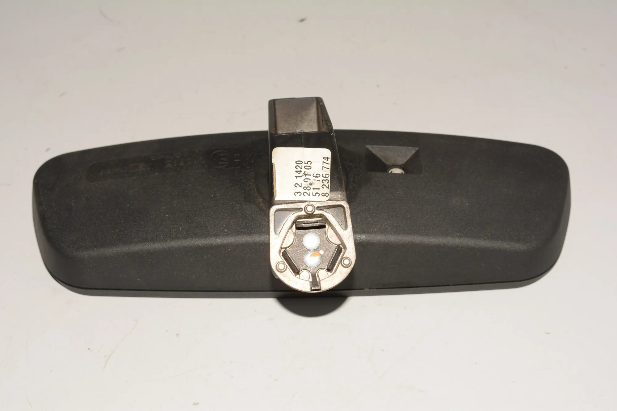 Interior Rear View Mirror – OEM 8236774 · BMW 7 (E65, E66, E67) 745 i, Li 2001 – 5