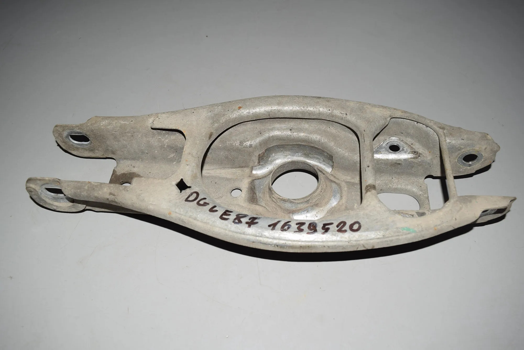 Rear Right Lower Control Arm · BMW 1 (E87) 118 d 2008 – 2