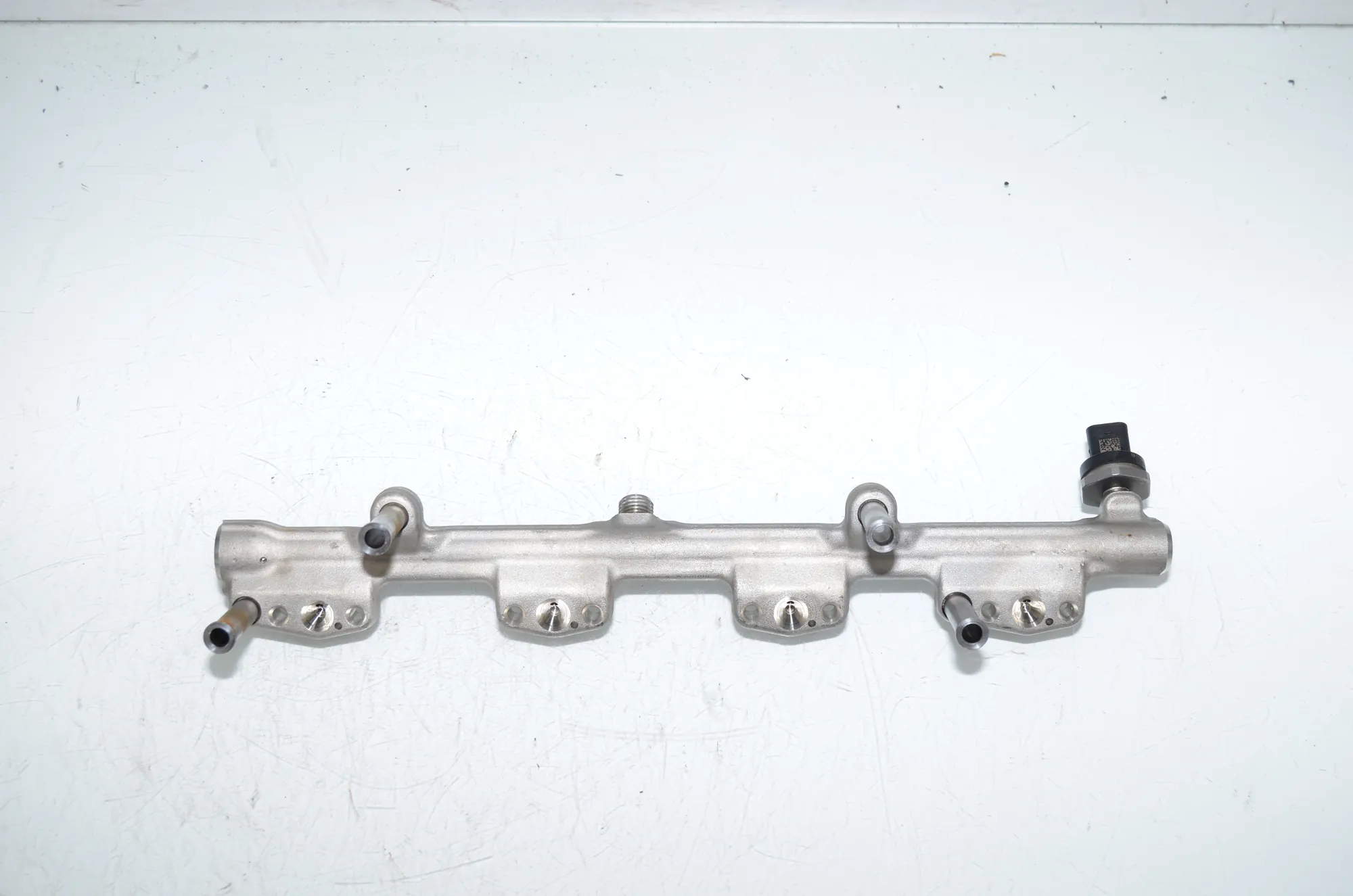 Fuel Rail – OEM 8665633 · BMW 3 Touring (G21) (2019 - -) 320 i 2023 – 3