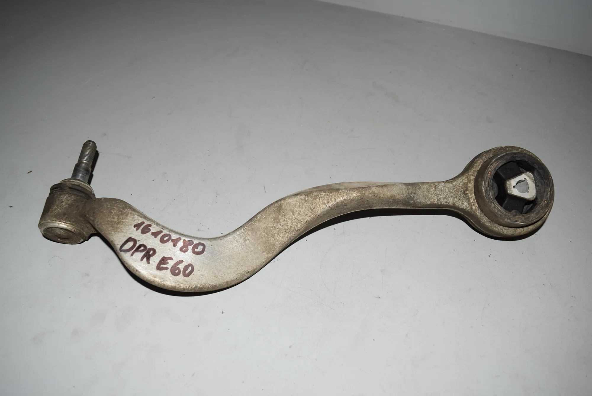 Front Right Curved Control Arm · BMW 5 (E60) 530 i 2004 – 2