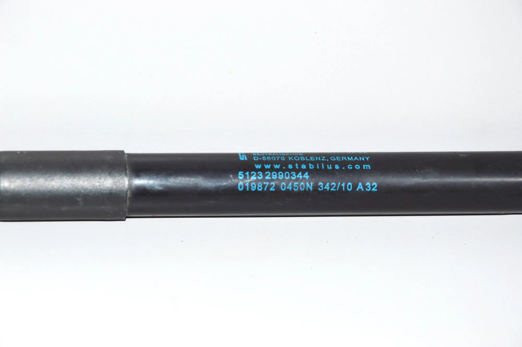 Front Left Bonnet Strut – OEM 2990344 · BMW X1 (E84) xDrive 20 d 2010 – 2