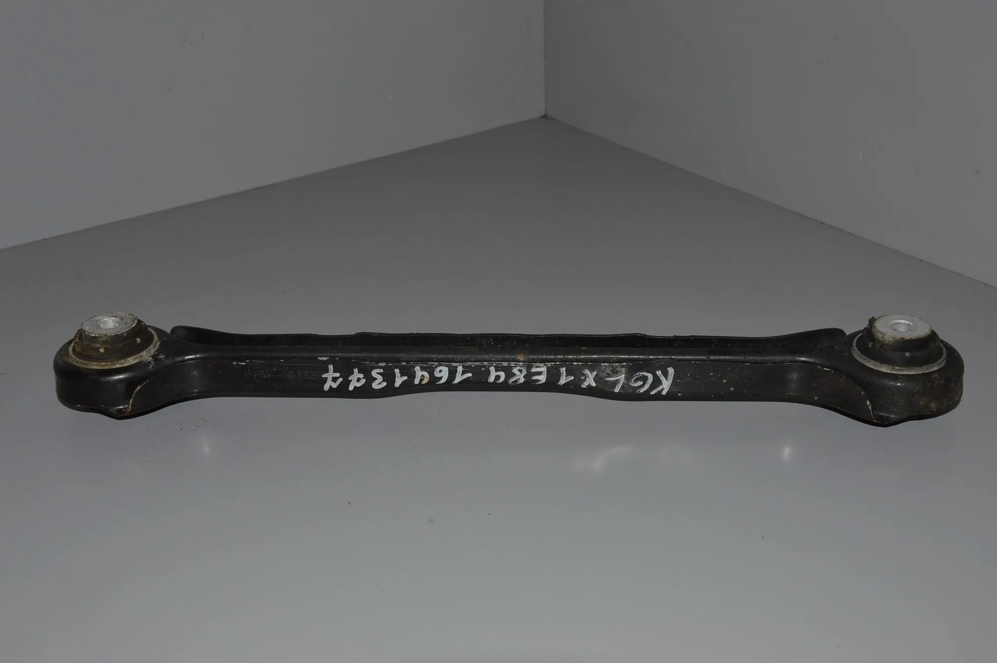 Rear Left Control Arm – OEM 33326763471 · BMW X1 (E84) xDrive 20 d 2010