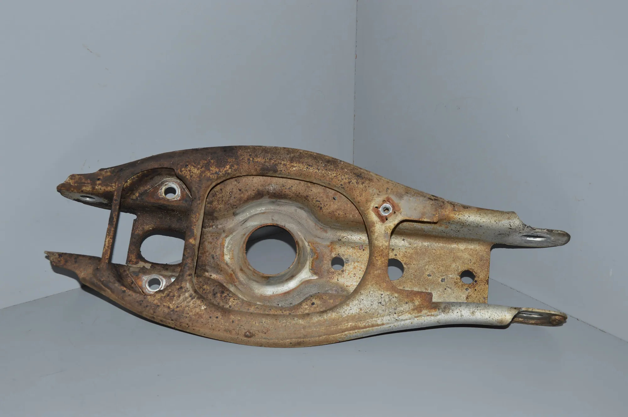Rear Left Lower Control Arm · BMW X1 (E84) xDrive 20 d 2010 – 2