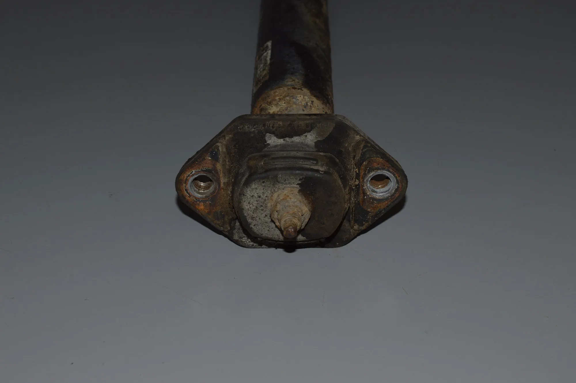 Rear Left Shock Absorber – OEM 33526793714 · BMW X1 (E84) xDrive 20 d 2010