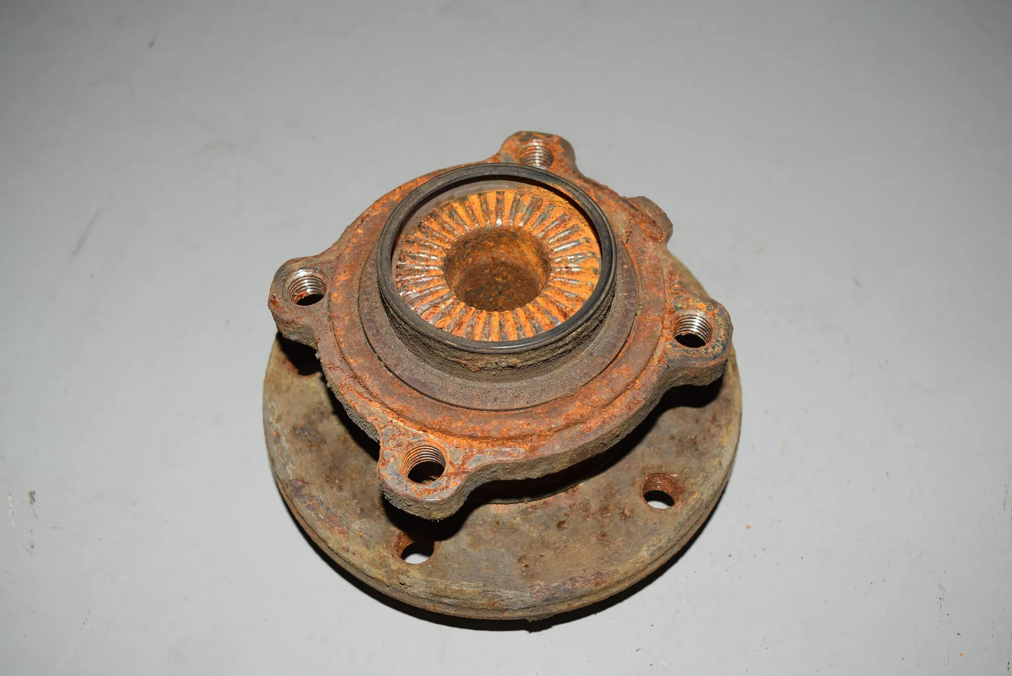 Front Right Wheel Bearing · BMW X1 (E84) xDrive 20 d 2010