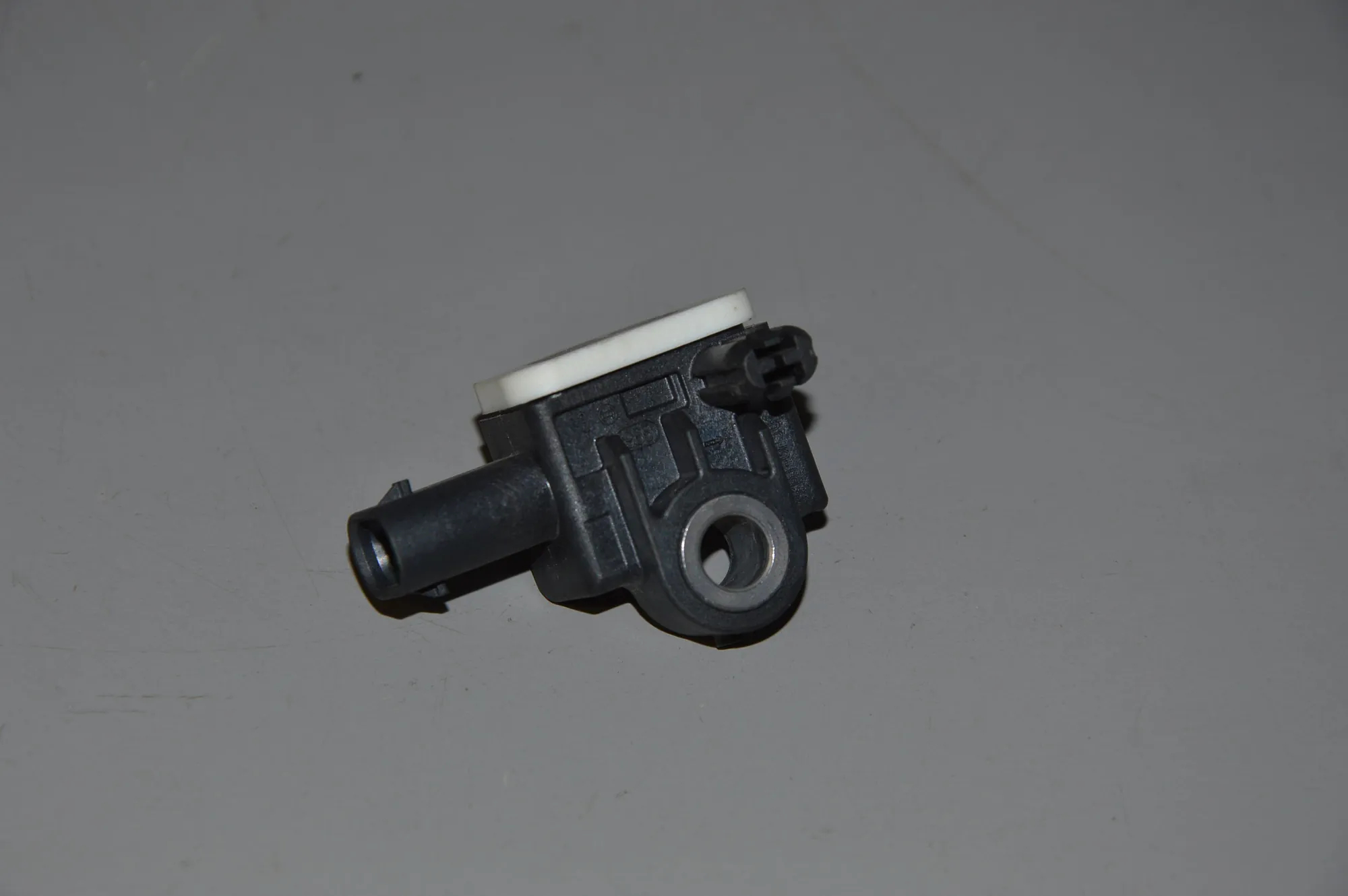 Right Side Impact Sensor – OEM 65779234989 · BMW 3 Touring (F31) 2012