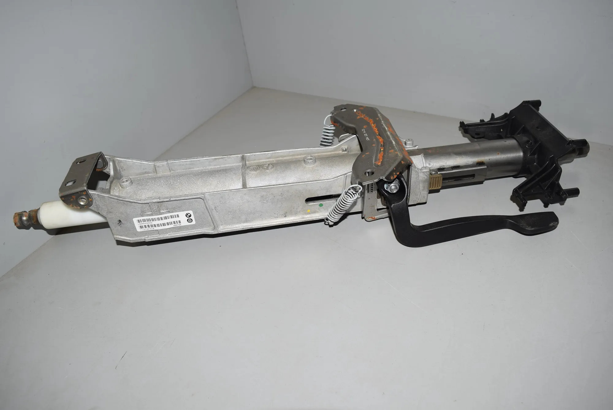 Steering Wheel Adjustment Mechanism – OEM 11121201518 · BMW 3 (F30, F80) 328 i 2011 – 2