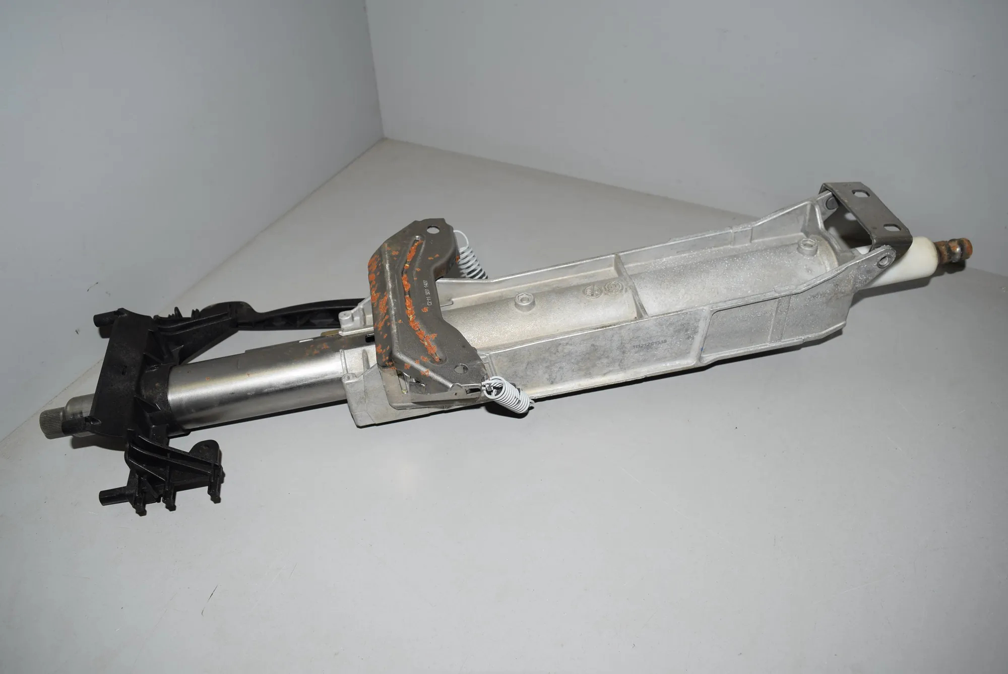 Steering Wheel Adjustment Mechanism – OEM 11121201518 · BMW 3 (F30, F80) 328 i 2011