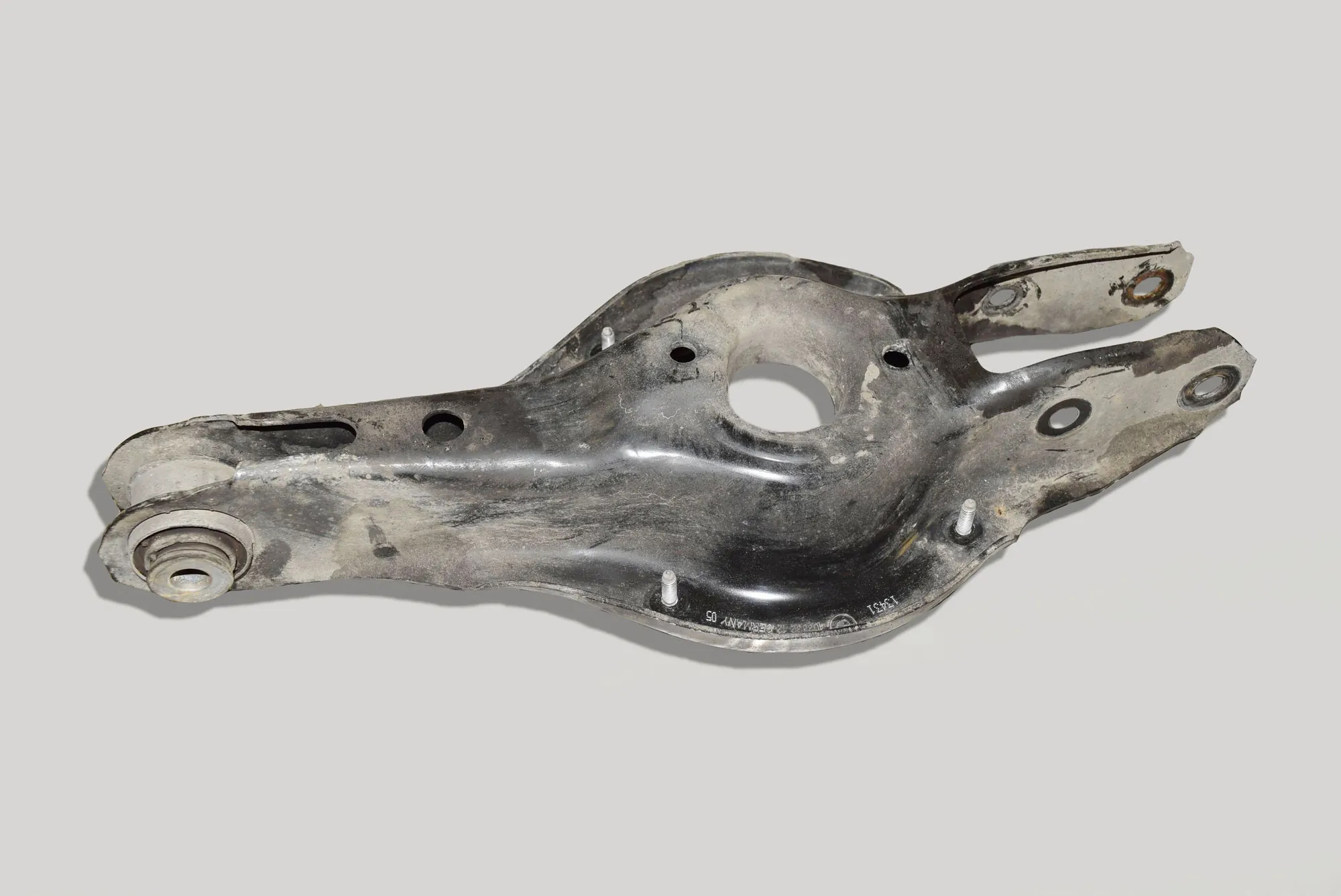 Rear Right Lower Control Arm · BMW 3 (F30, F80) 328 i 2011
