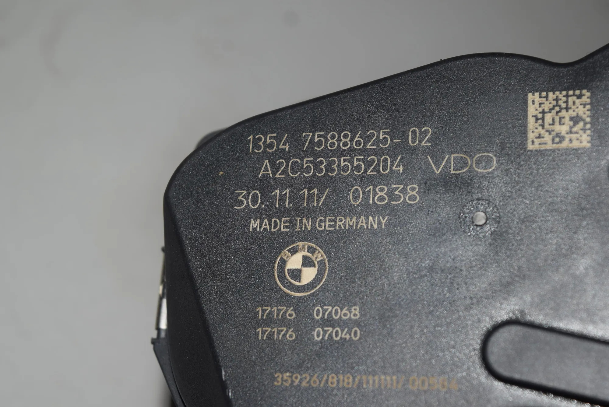 Throttle Body – OEM 7588625 · BMW 3 (F30, F80) 328 i 2011 – 5
