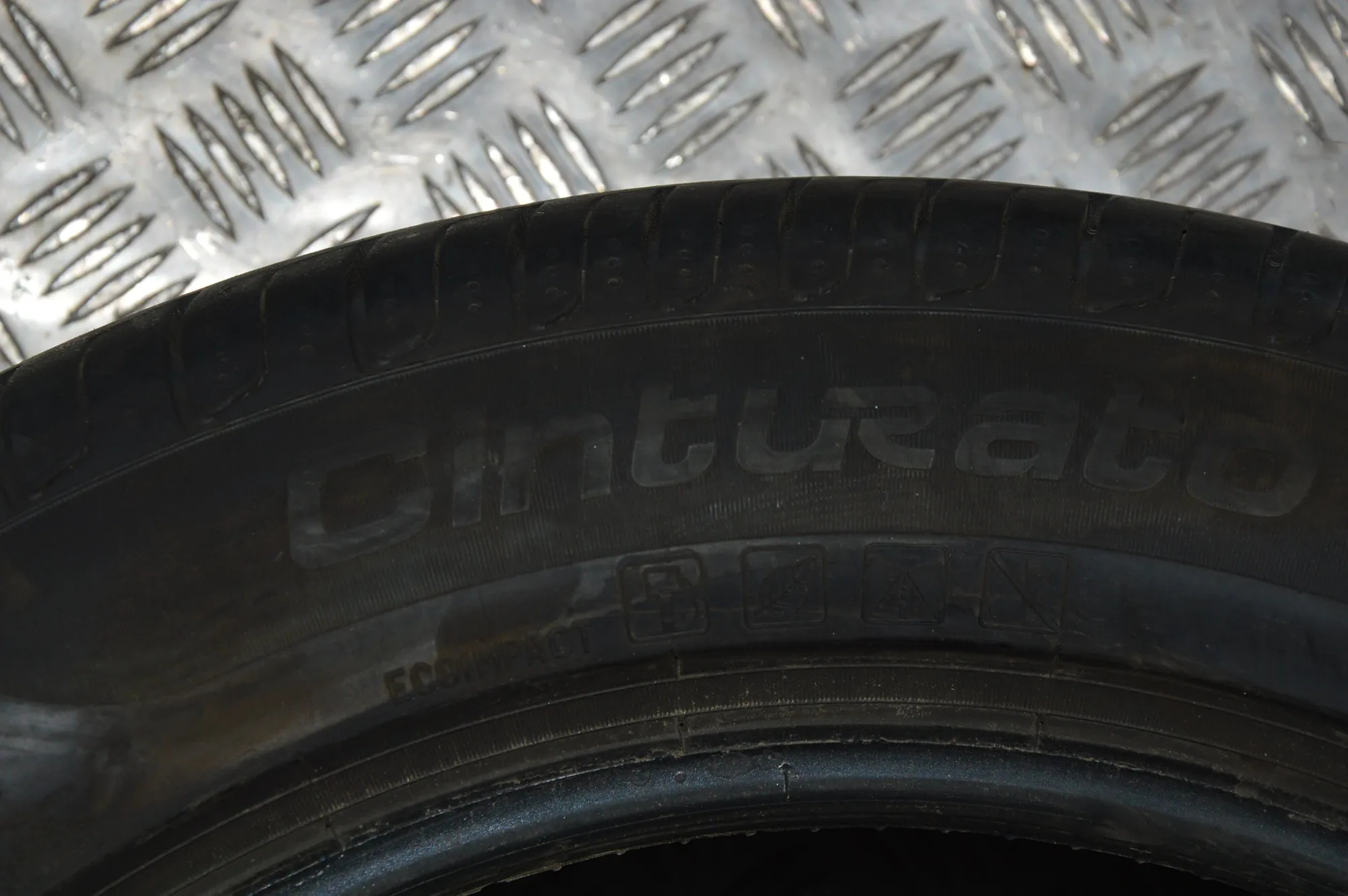 Tire · BMW X3 (F25) xDrive 20 d 2014