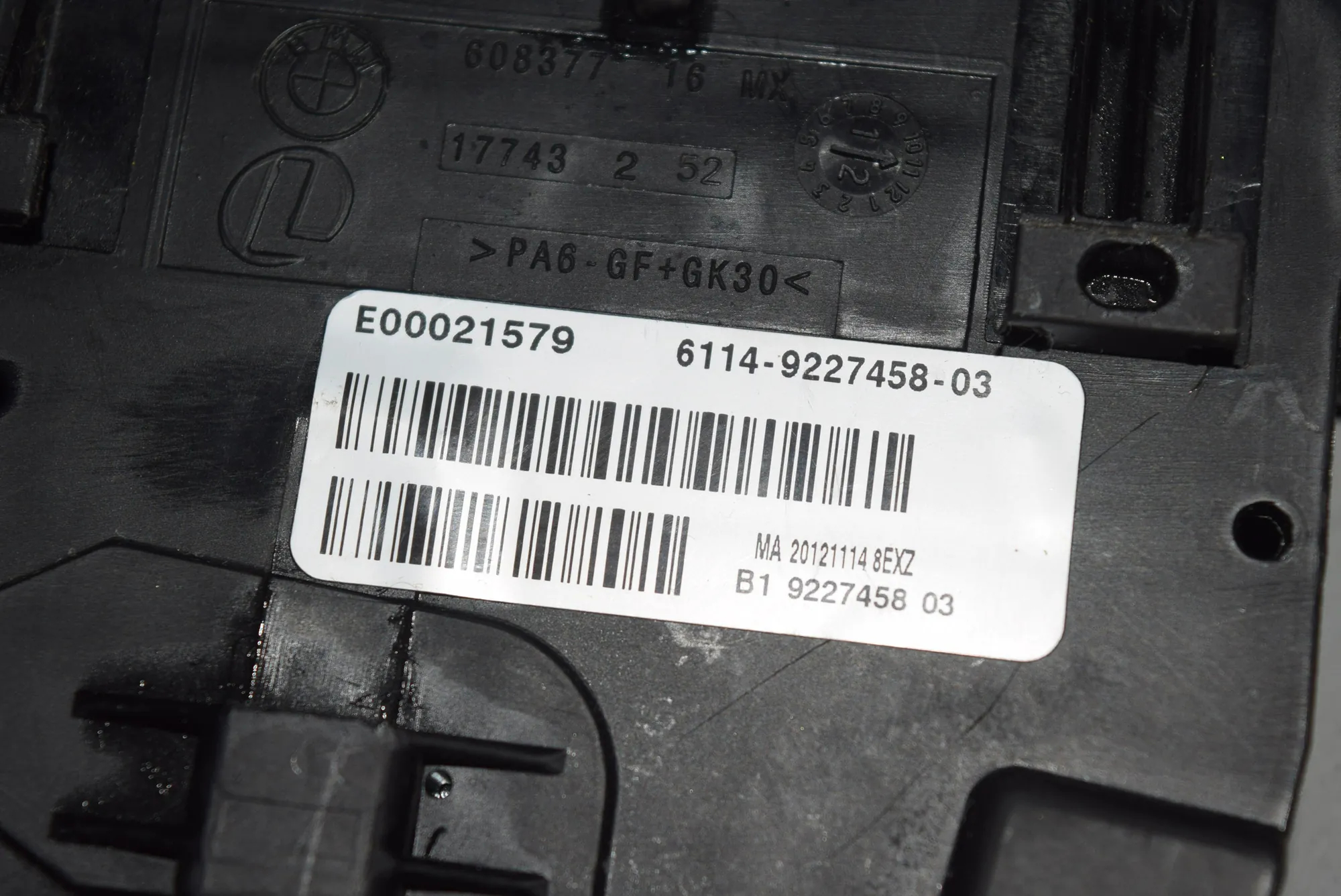Other Control Units – OEM 9227458 · BMW X3 (F25) xDrive 20 d 2013 – 2