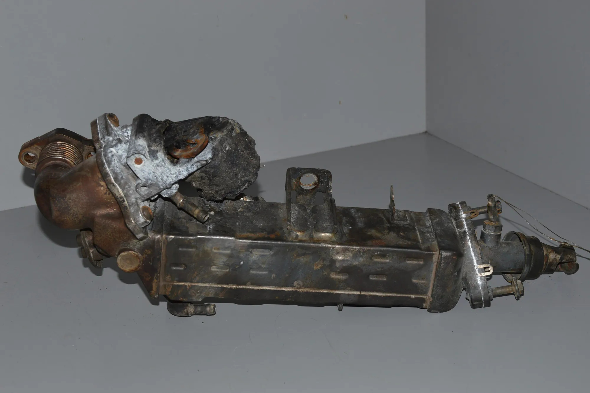 EGR Cooler · BMW 5 Touring (F11) 530 d xDrive 2011