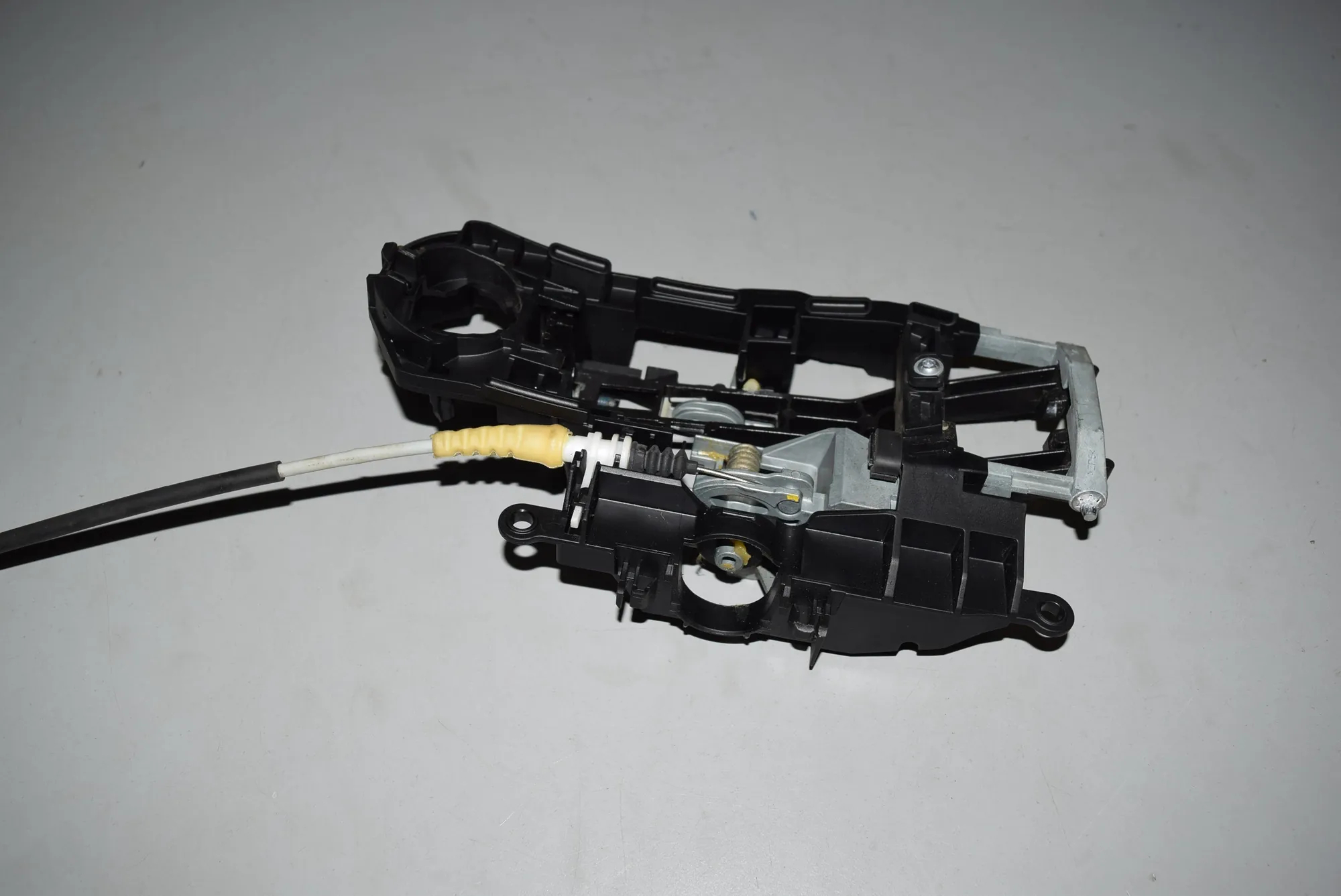 Rear Right Door Interior Handle Frame – OEM 7187228 · BMW 5 Touring (F11) 530 d xDrive 2011 – 2