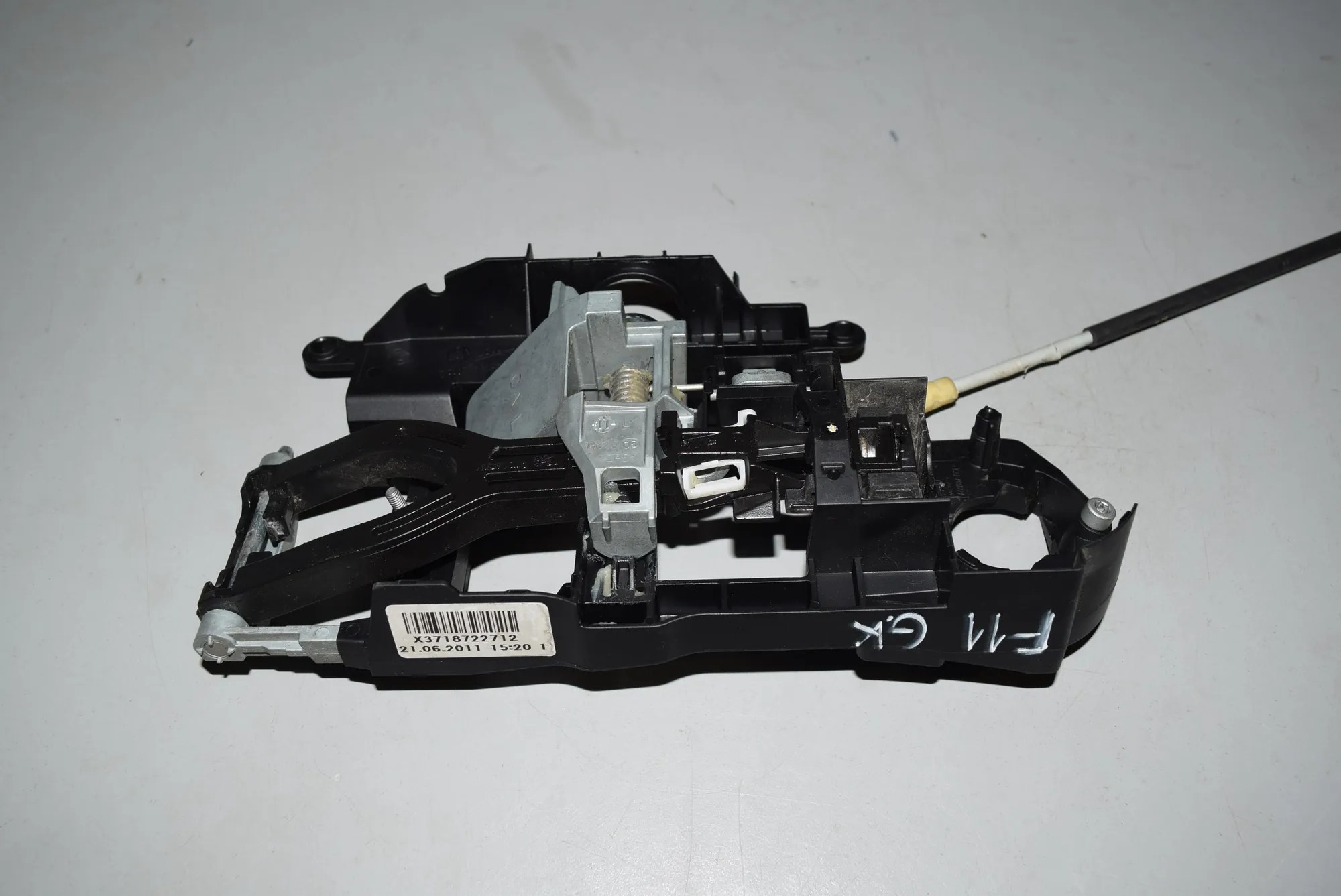 Rear Left Door Interior Handle Frame – OEM 7187227 · BMW 5 Touring (F11) 530 d xDrive 2011 – 2