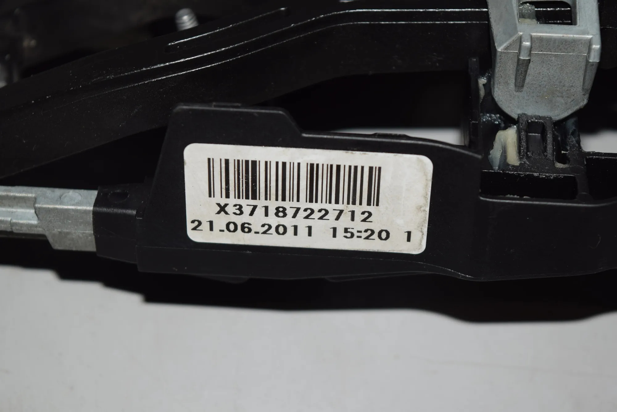 Rear Left Door Interior Handle Frame – OEM 7187227 · BMW 5 Touring (F11) 530 d xDrive 2011 – 3