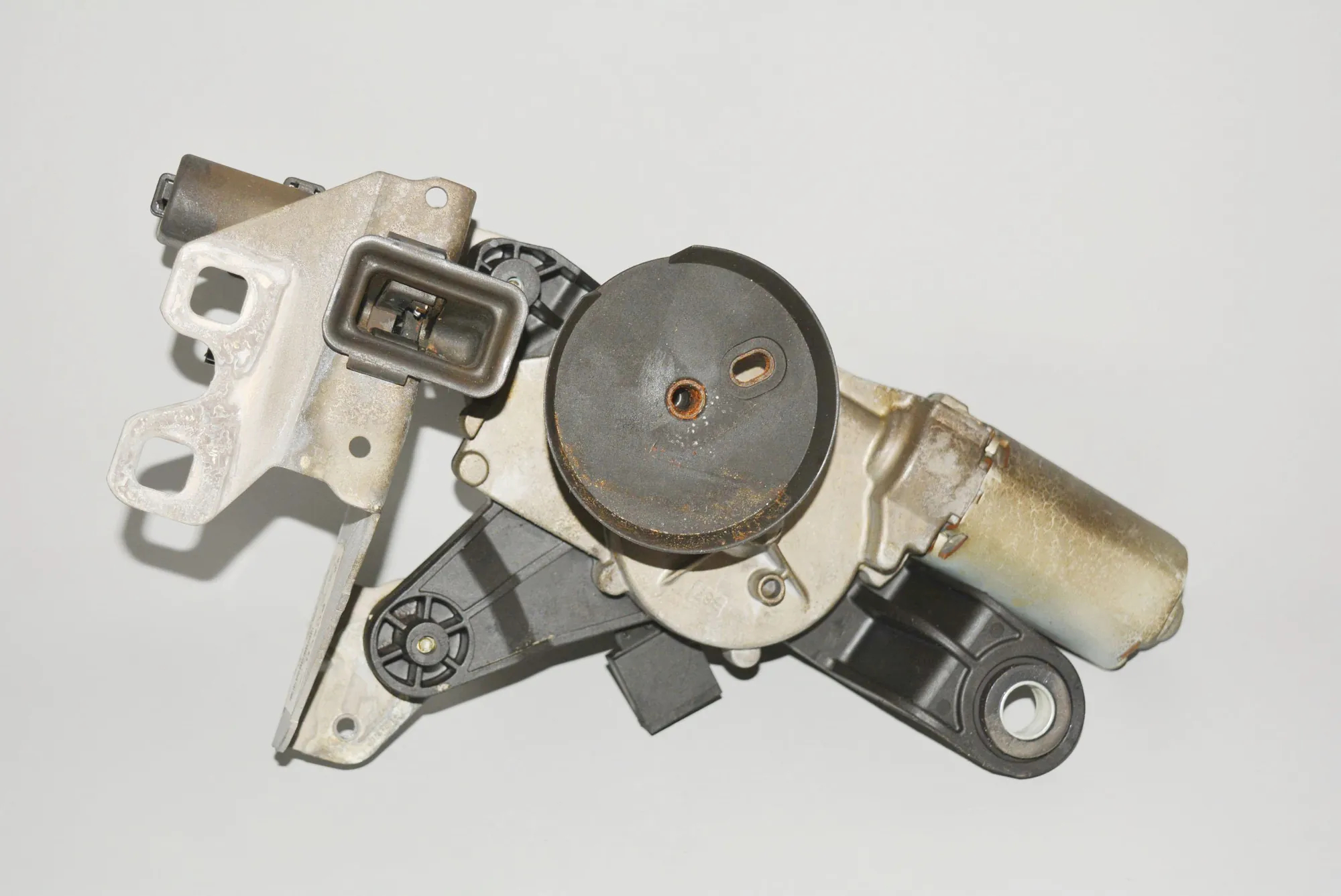 Tailgate Window Wiper Motor – OEM 7311415 · BMW 5 Touring (F11) 530 d xDrive 2011 – 2