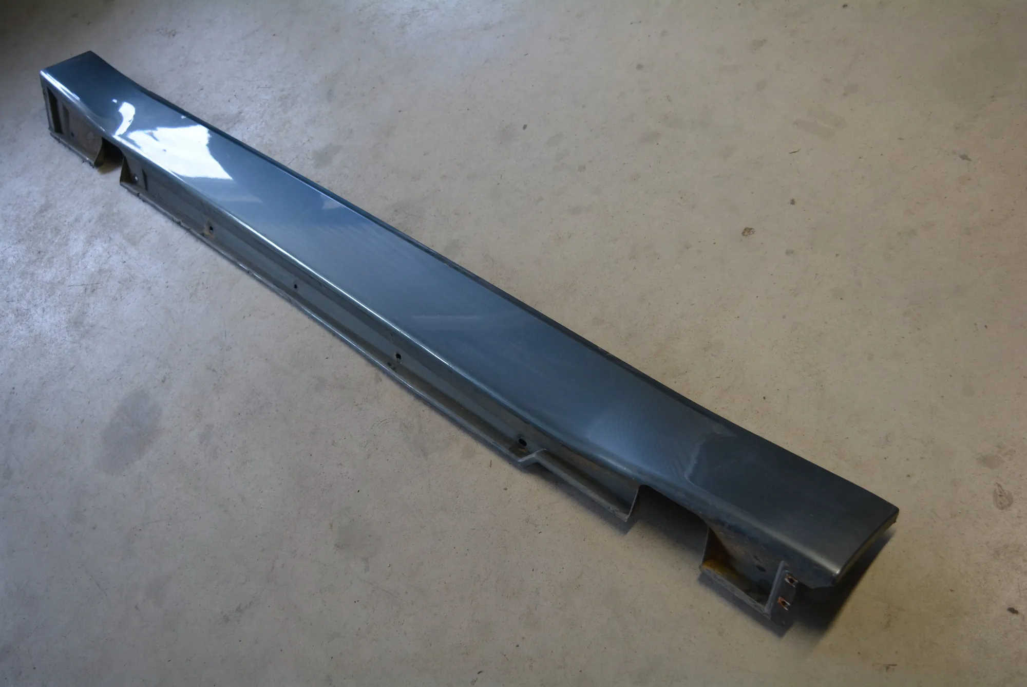 Left Side Plastic Sideskirt Cover – OEM 7038319 · BMW 7 (E65, E66, E67) BMW 7 (E65, E66, E67) 2002 – 2