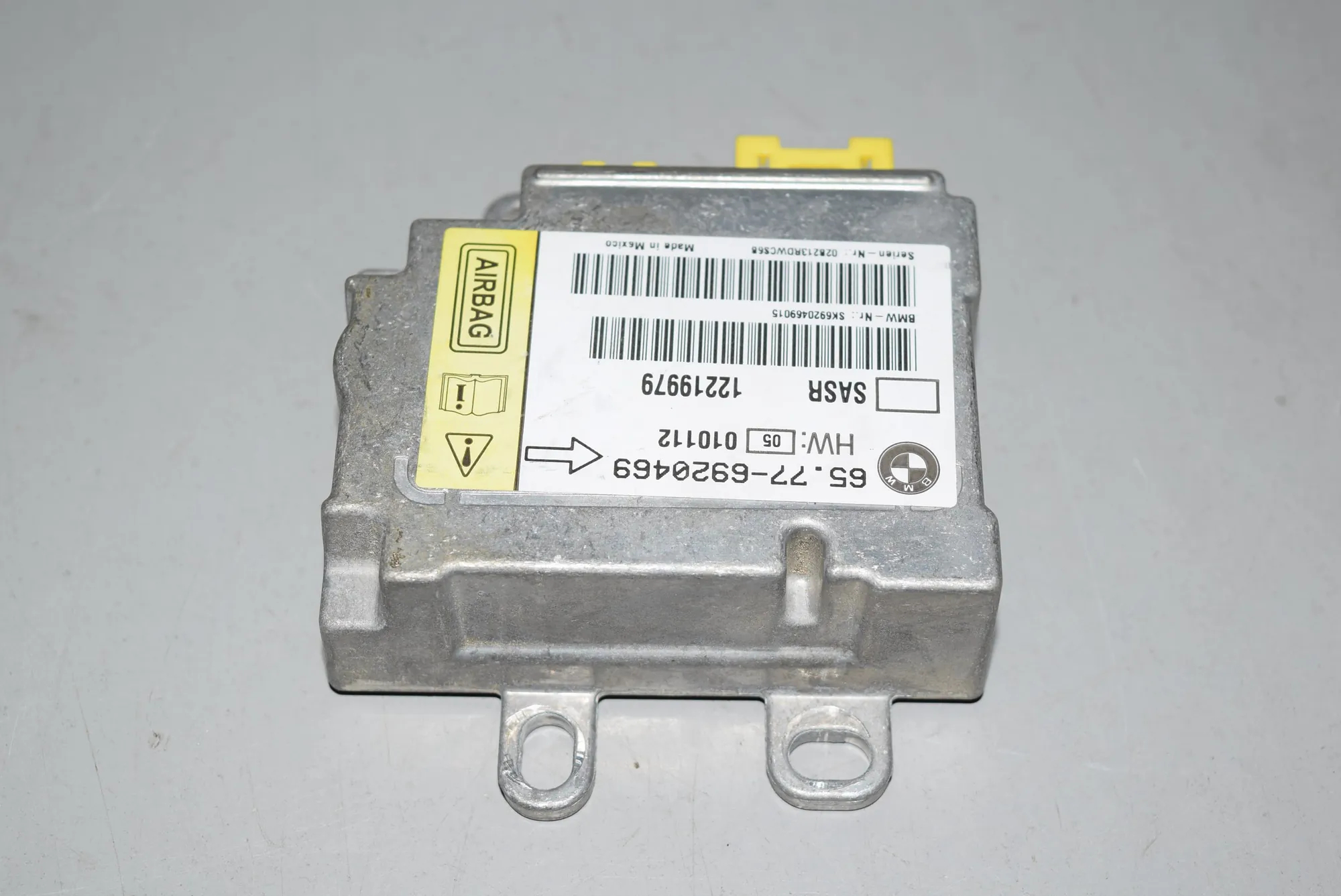 SRS Control Unit – OEM 6920469 · BMW 7 (E65, E66, E67) BMW 7 (E65, E66, E67) 735 i, Li 2002
