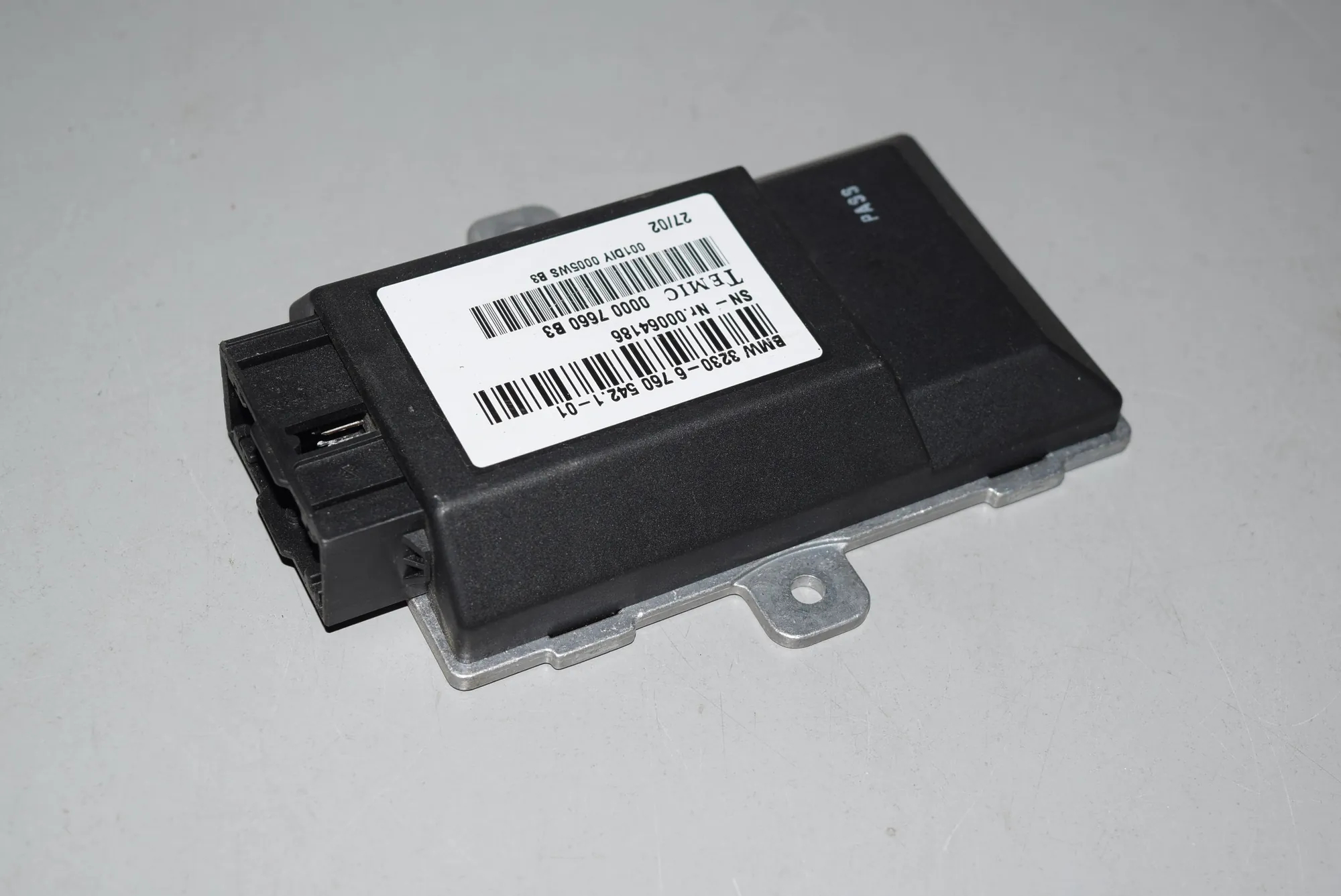 Other Control Units – OEM 6760542 · BMW 7 (E65, E66, E67) BMW 7 (E65, E66, E67) 735 i, Li 2002