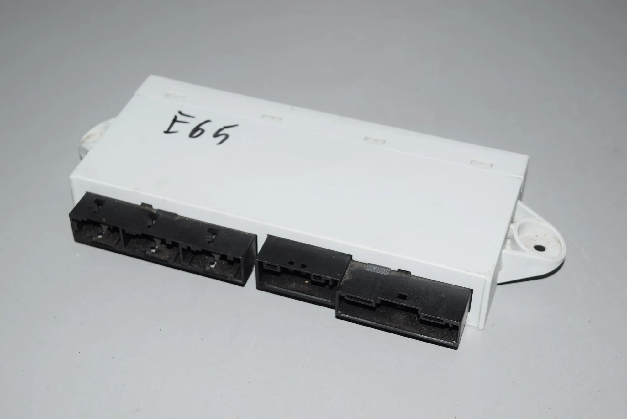 Rear Right Door Control Unit – OEM 6922265 · BMW 7 (E65, E66, E67) BMW 7 (E65, E66, E67) 745 i, Li 2002 – 2