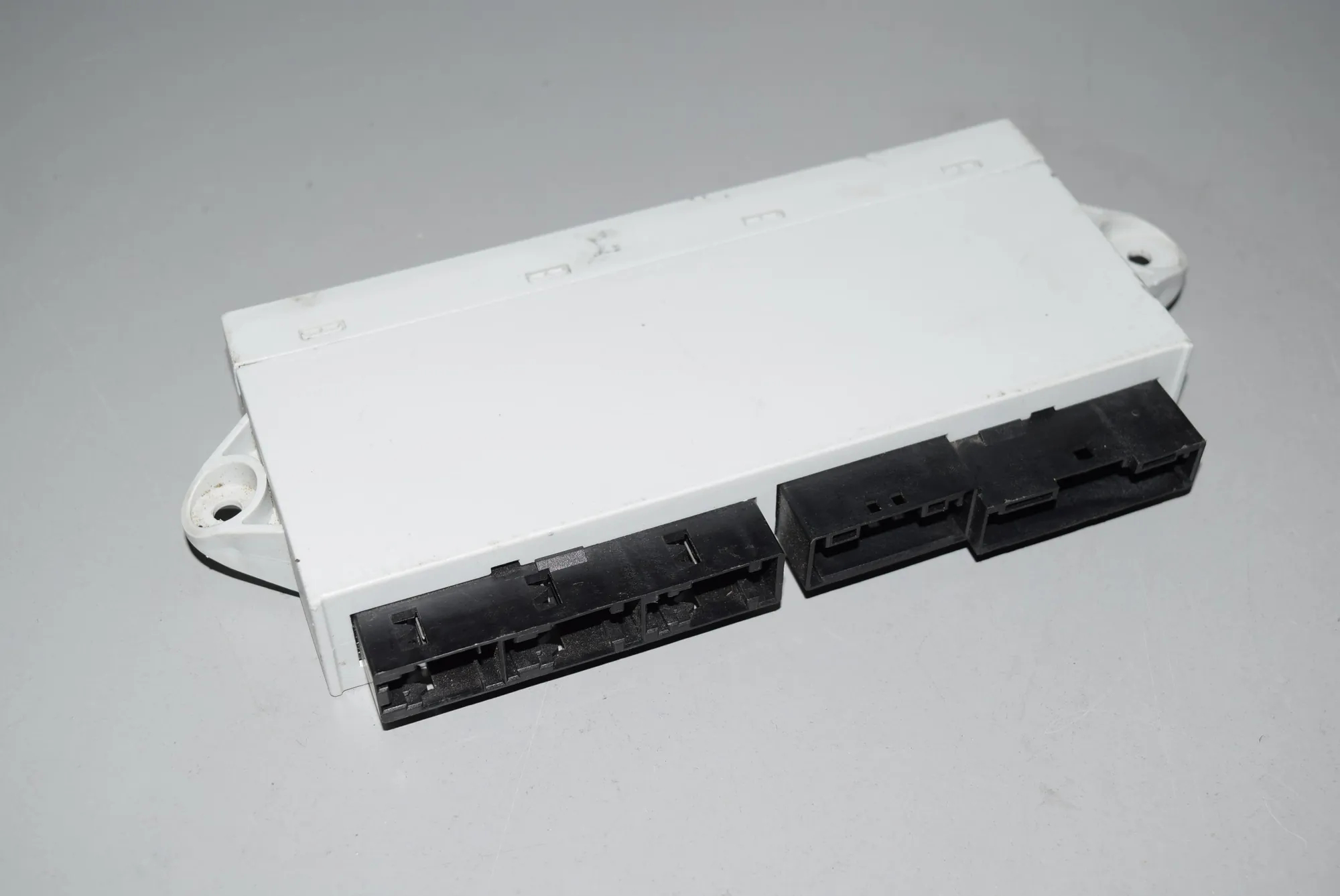 Rear Left Door Control Unit – OEM 6922263 · BMW 7 (E65, E66, E67) BMW 7 (E65, E66, E67) 745 i, Li 2002 – 2