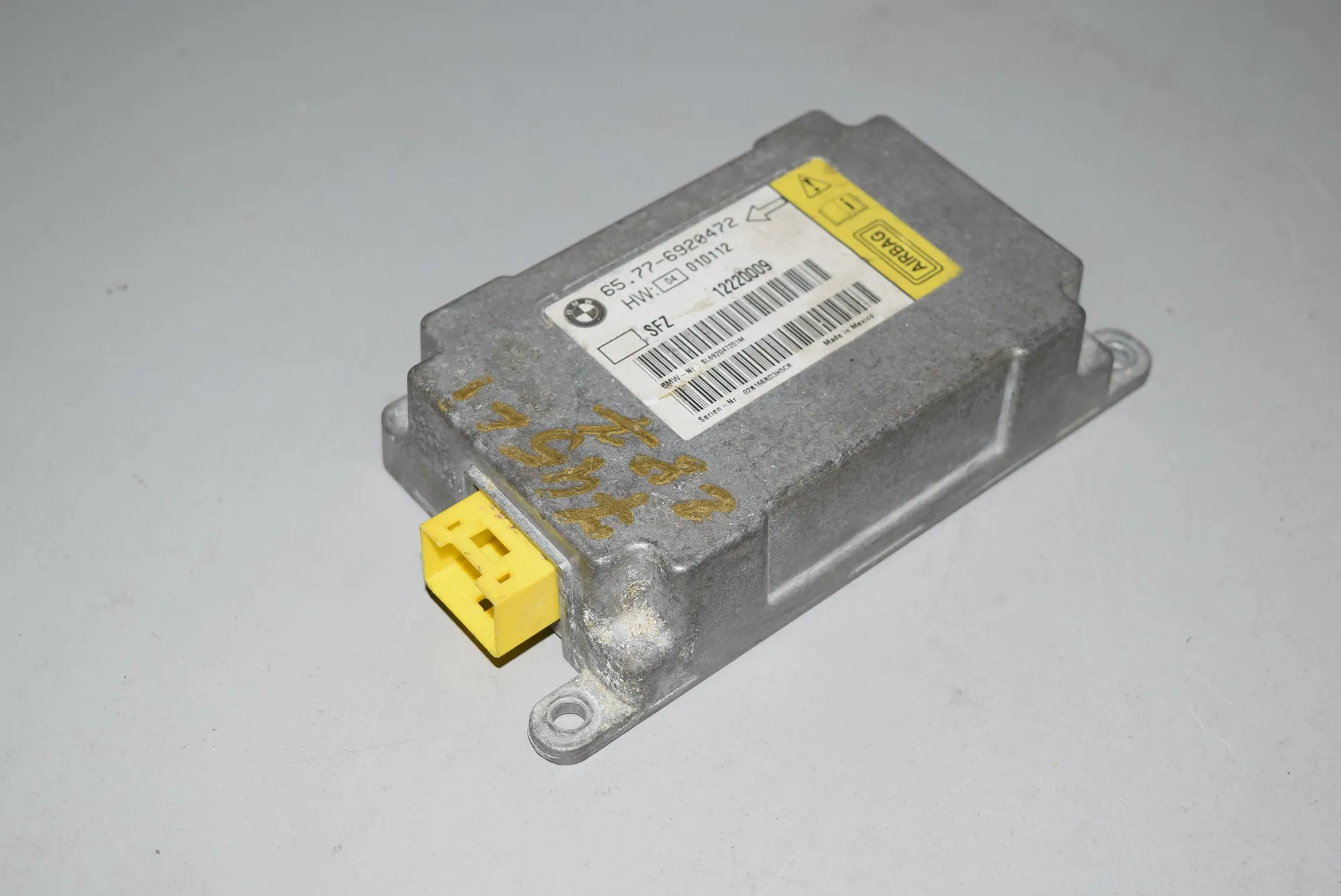SRS Control Unit – OEM 6920472 · BMW 7 (E65, E66, E67) BMW 7 (E65, E66, E67) 745 i, Li 2002
