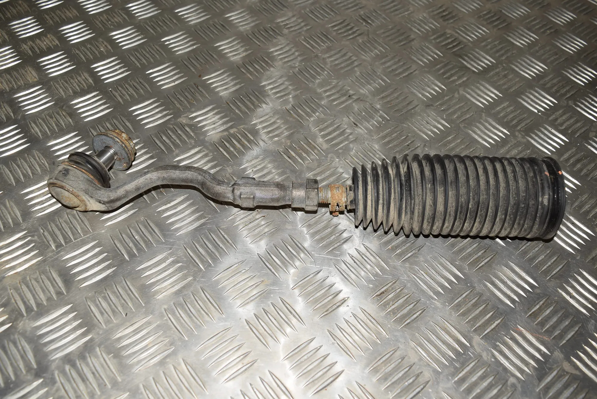 Right Side Steering Tie Rod · BMW X5 (E70) BMW X5 (E70) xDrive 40 d 2011 – 2