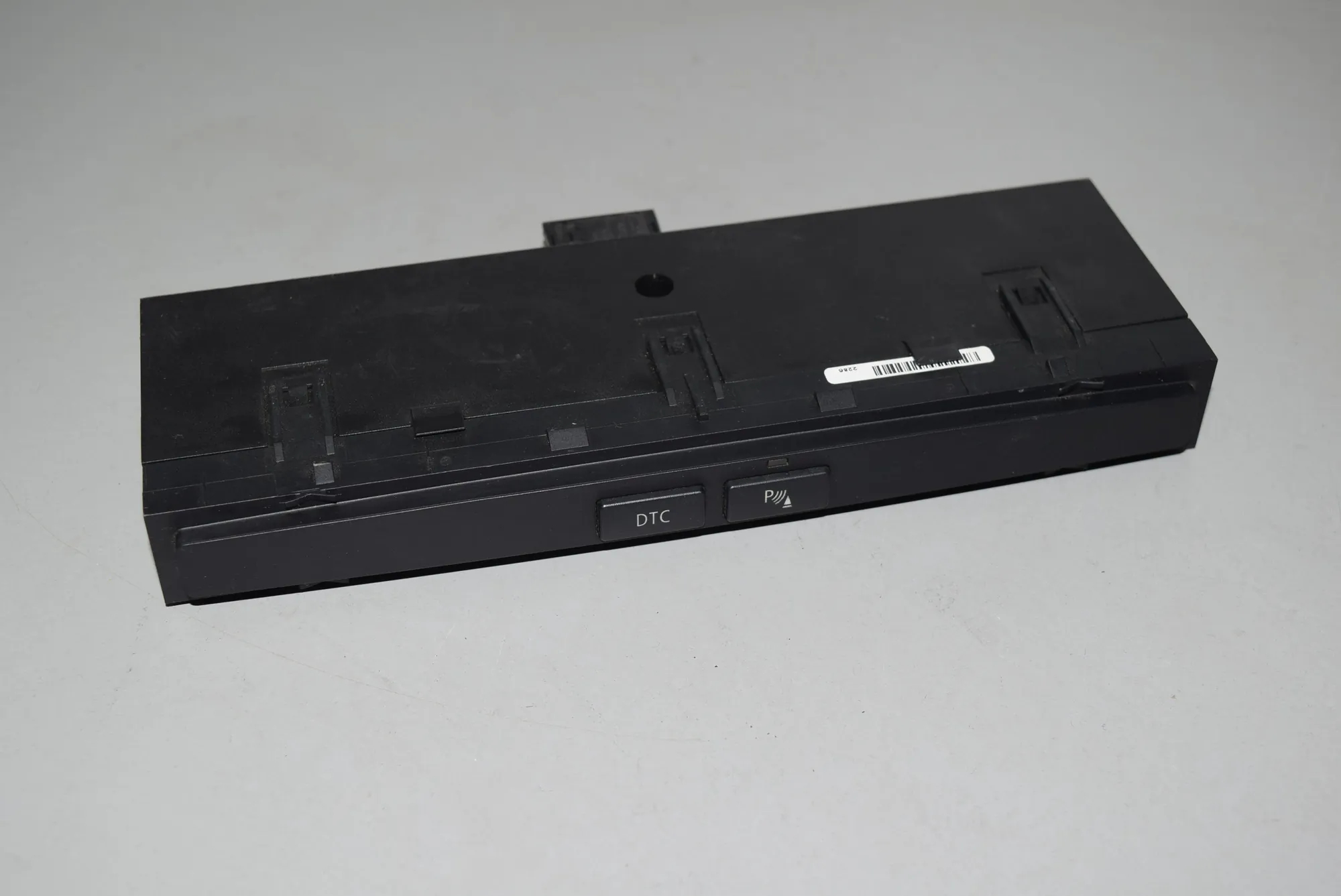 Button Switch Panel – OEM 9134025 · BMW 5 (E60) BMW 5 (E60) 2006