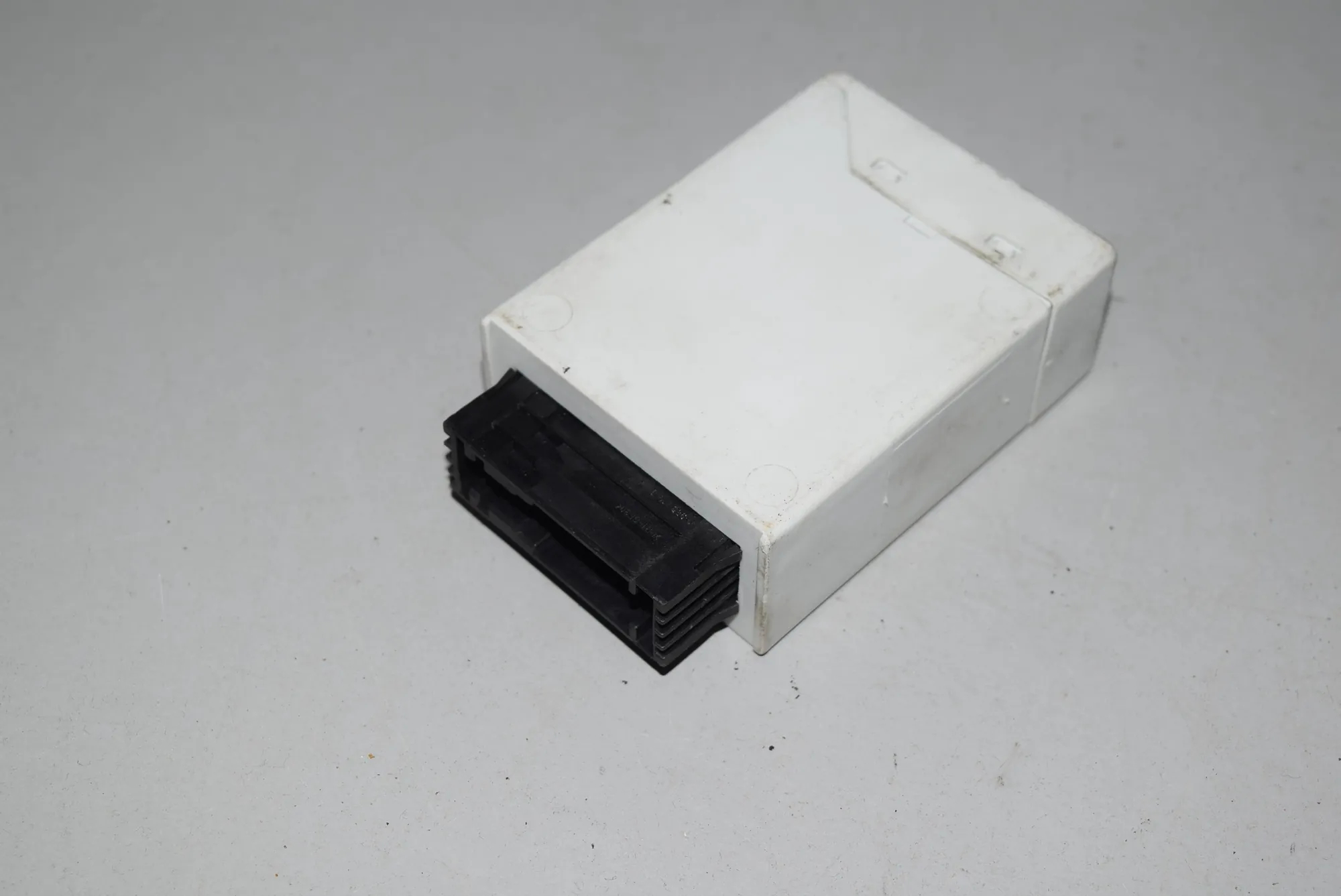 Other Control Units – OEM 6750256 · BMW 5 (E39) BMW 5 (E39) 2000