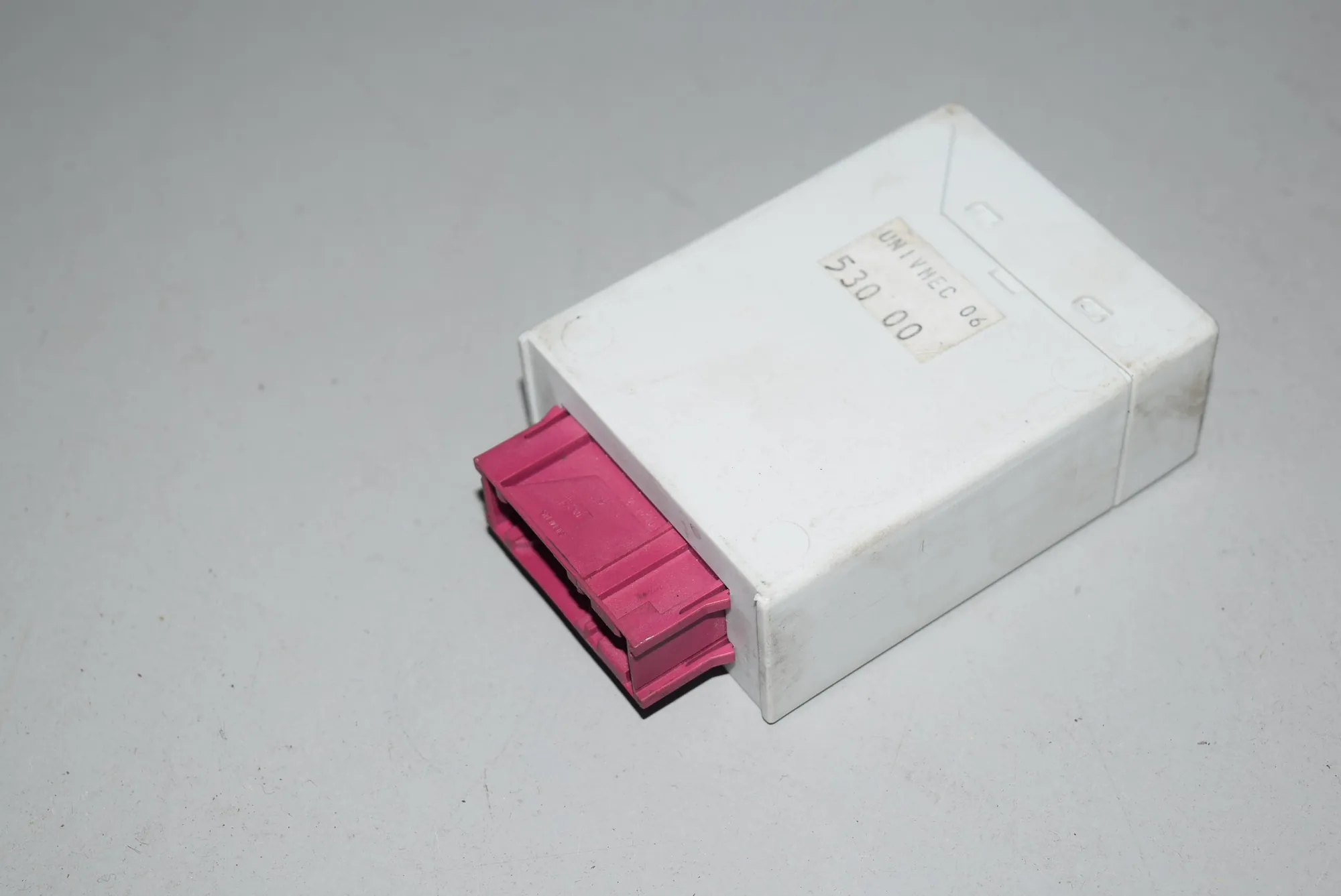 Other Control Units – OEM 8375964 · BMW 5 (E39) BMW 5 (E39) 2000