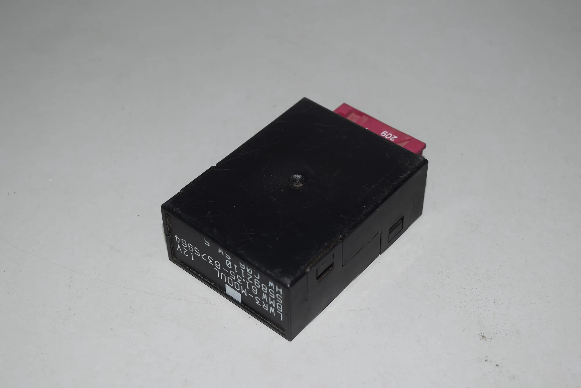 Other Control Units – OEM 8375964 · BMW 5 (E39) BMW 5 (E39) 2000 – 2