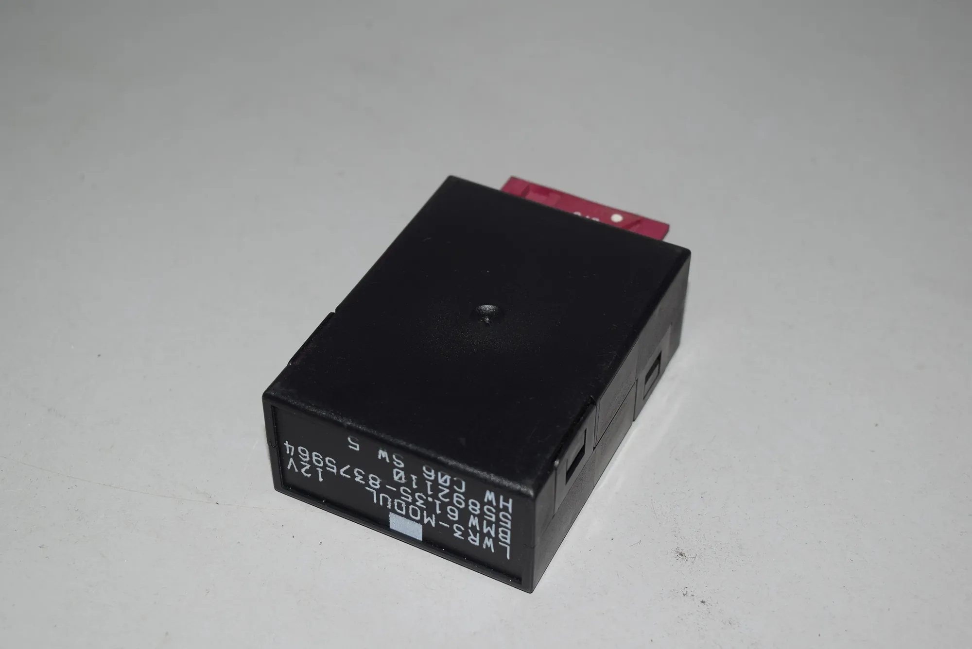 Other Control Units – OEM 8375964 · BMW 5 (E39) BMW 5 (E39) 2000