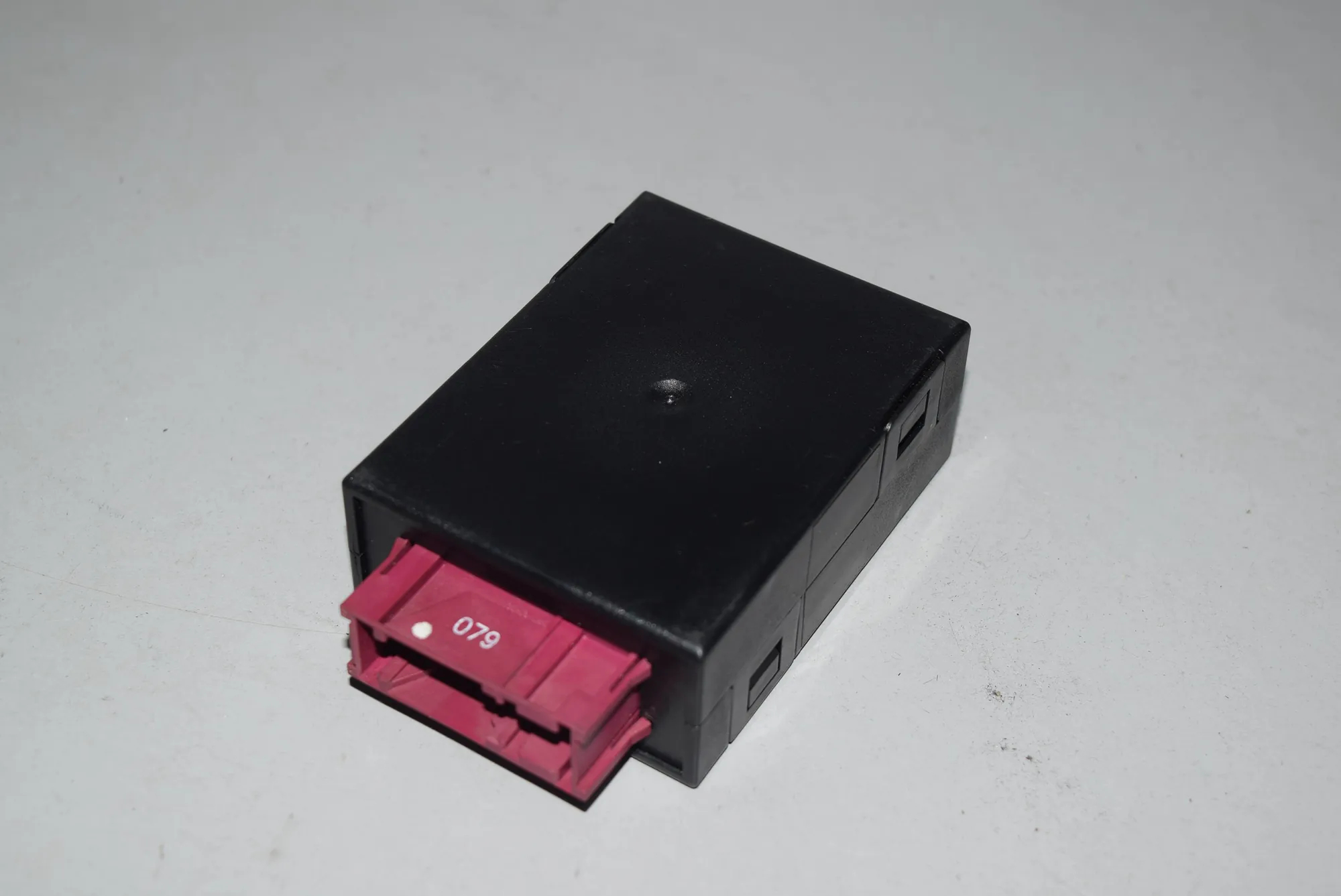Other Control Units – OEM 8375964 · BMW 5 (E39) BMW 5 (E39) 2000 – 2