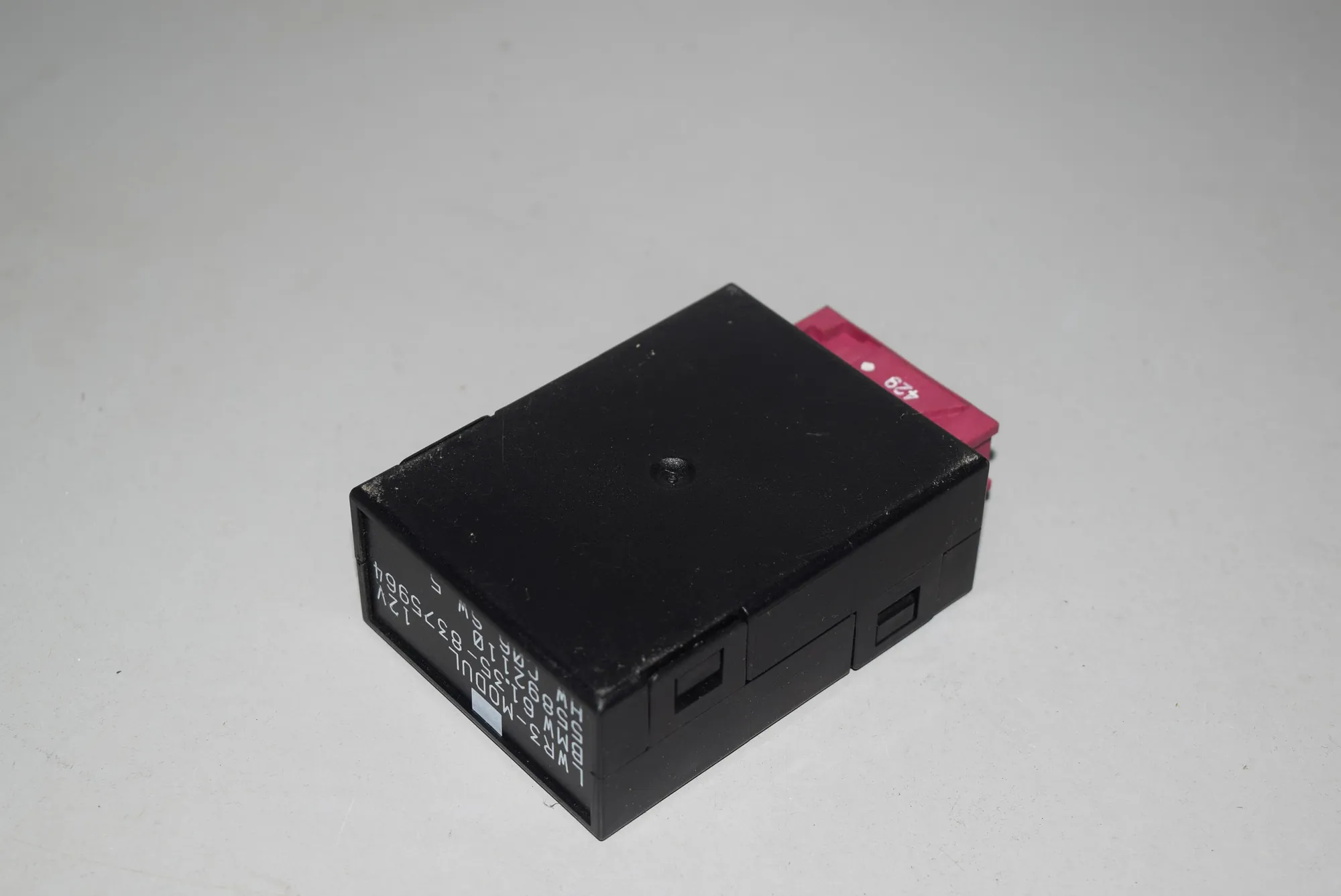 Other Control Units – OEM 8375964 · BMW 5 (E39) BMW 5 (E39) 2000