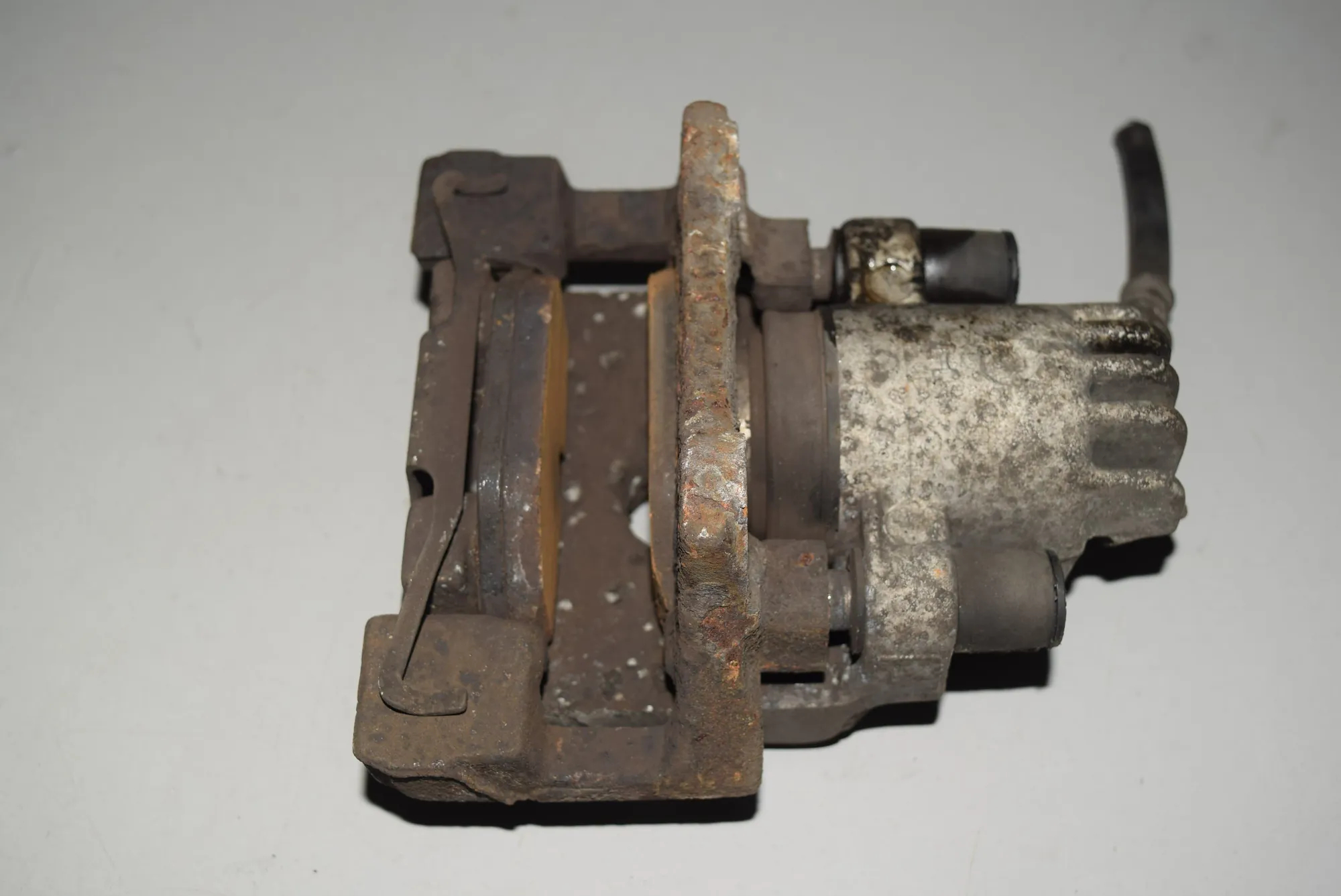 Rear Right Brake Caliper · BMW 5 Touring (E39) 530 d 1999 – 2