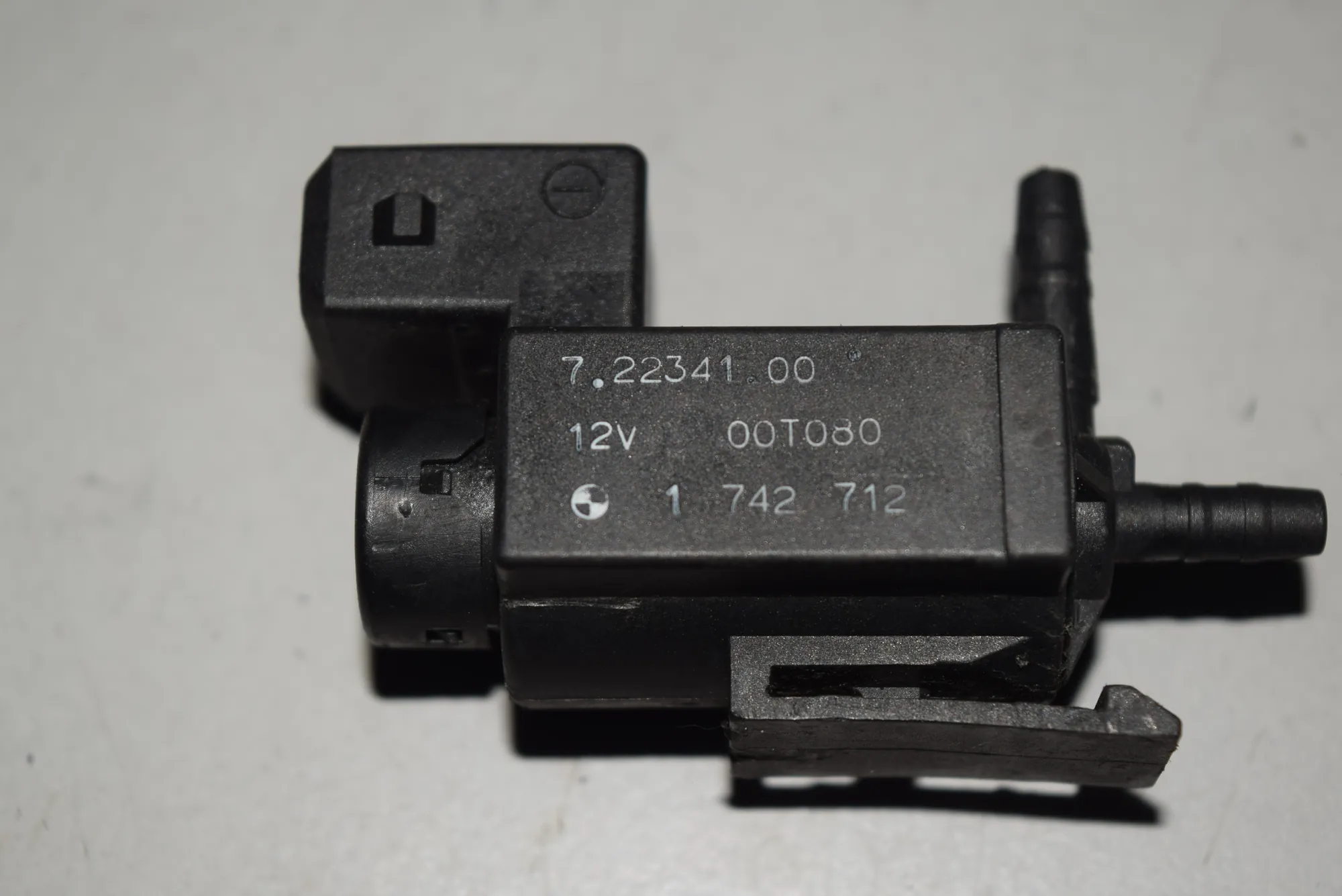 Solenoid Valve – OEM 1742712 · BMW 5 Touring (E39) 525 d 2000 – 3