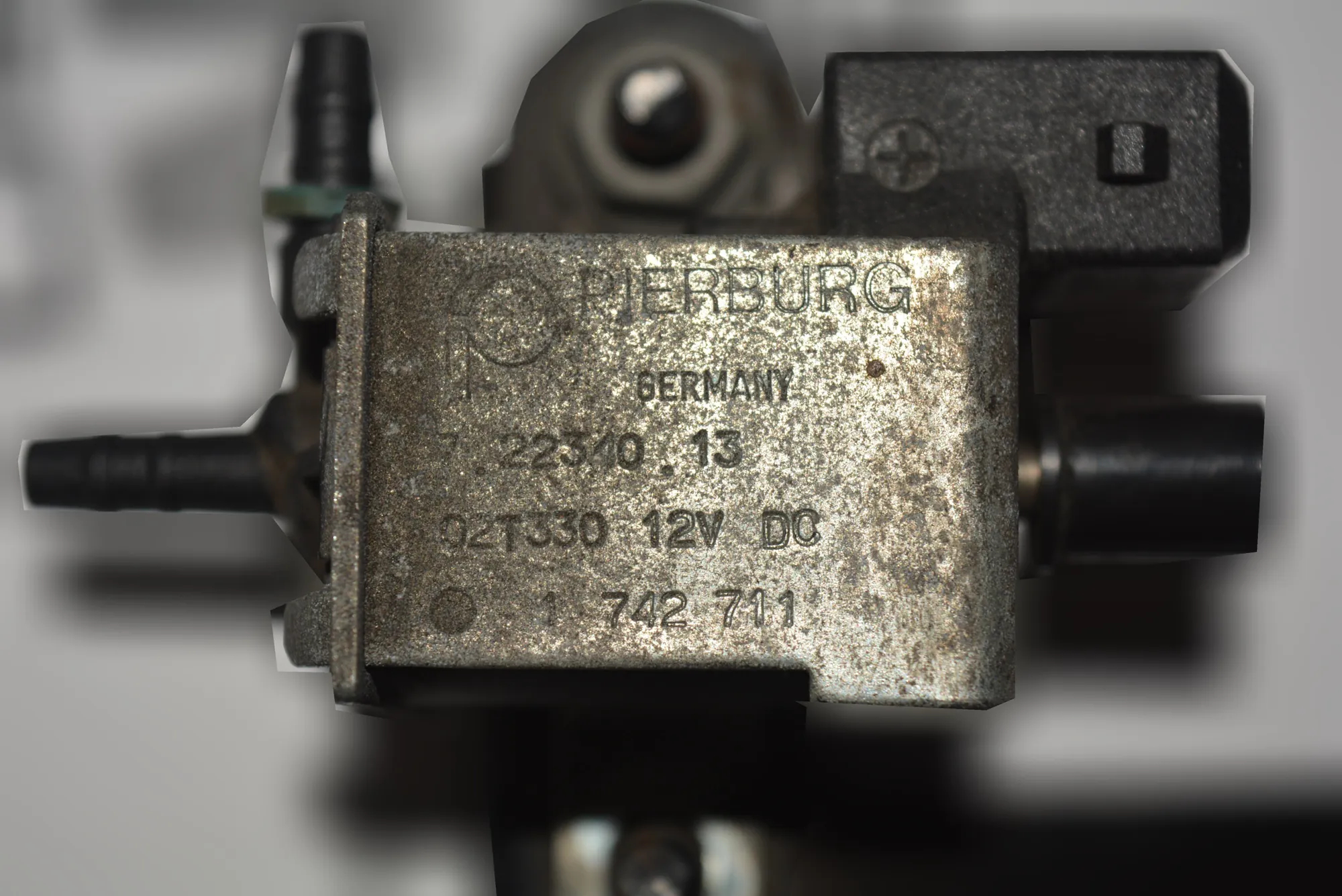 Solenoid Valve – OEM 1742711 · BMW X5 (E53) 4.6 is 2003
