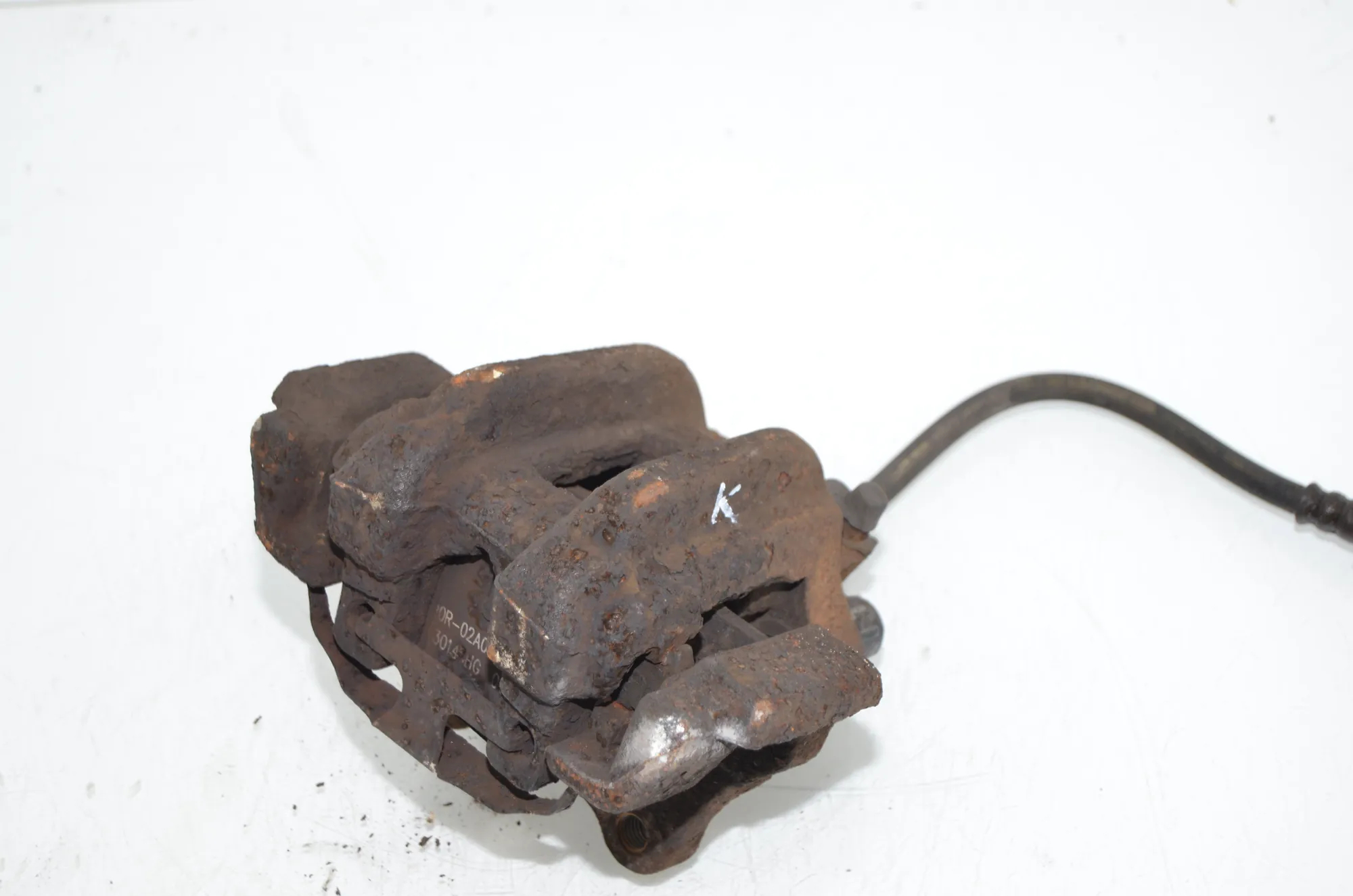 Rear Left Brake Caliper – OEM 6850973 · BMW 3 Touring (F31) 330 d 2013