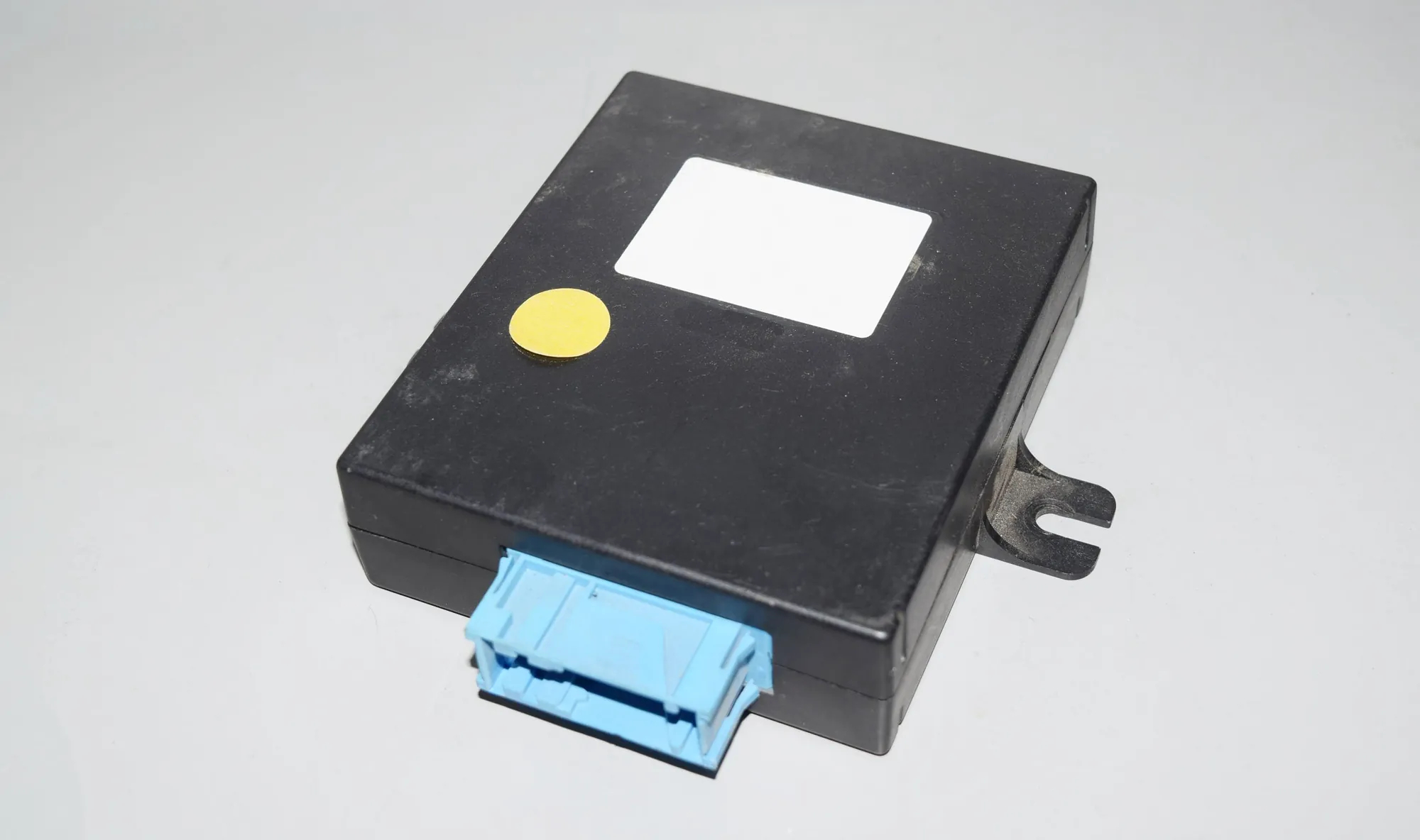 Other Control Units – OEM 8385705 · BMW 5 (E39) BMW 5 (E39) 1998 – 3