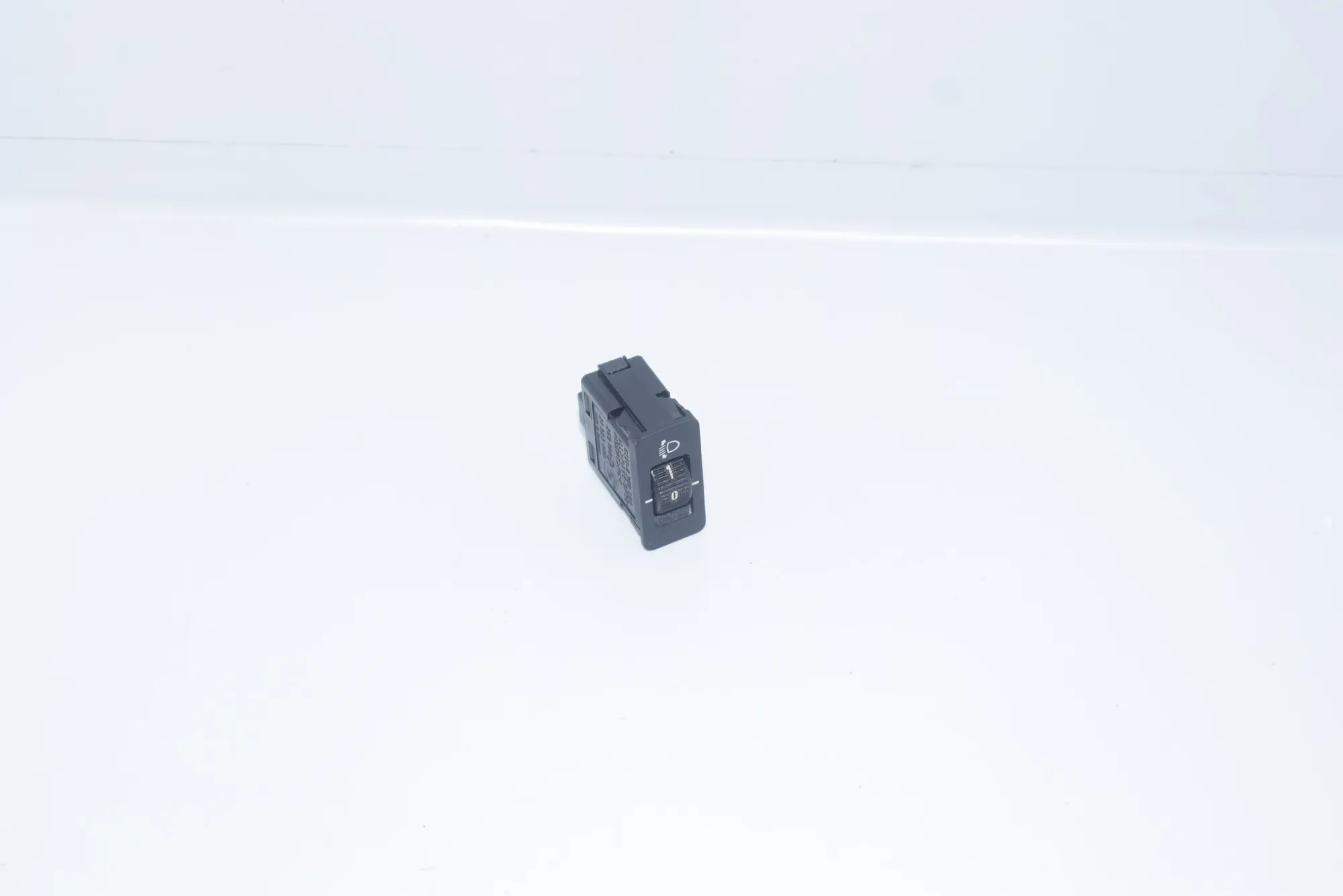 Switches – OEM 8360460 · BMW 5 (E39) 530 d 2001 – 5